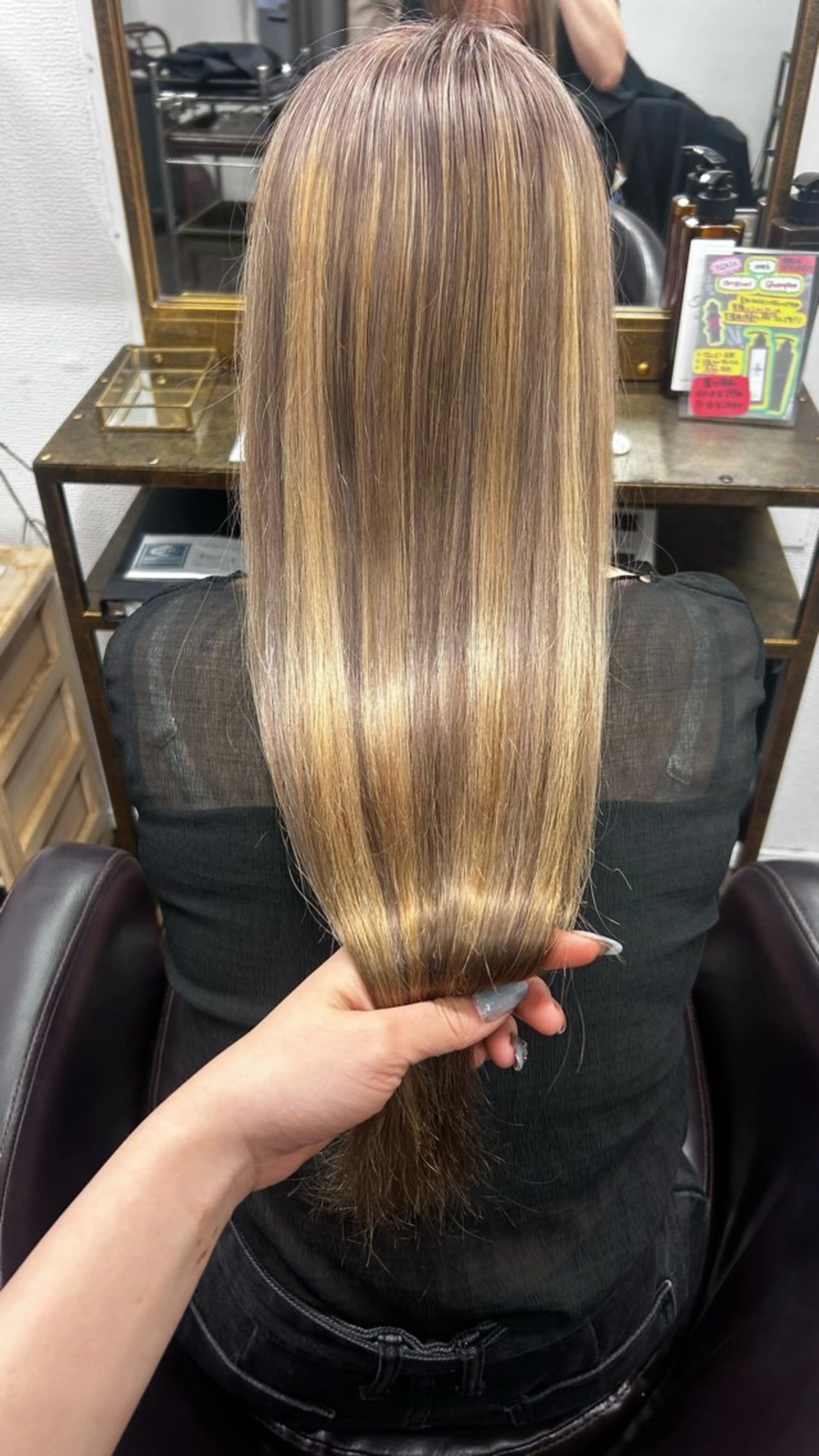 ロング カラー カット ヘアカラー 深野 ちさとのヘアスタイル