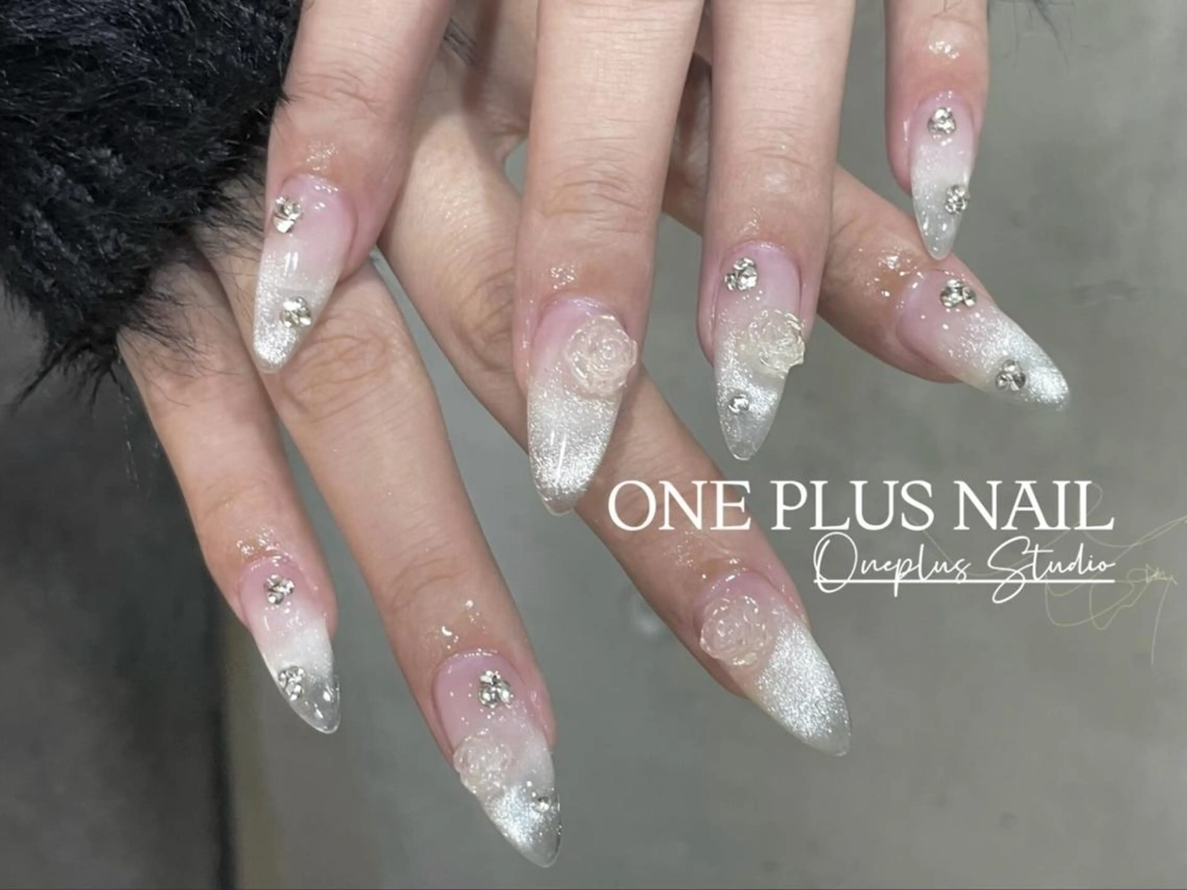 ネイル ガーリー ハート キラキラネイル 韓国ネイル ロングネイル One Plus Nail Salonのネイルデザイン