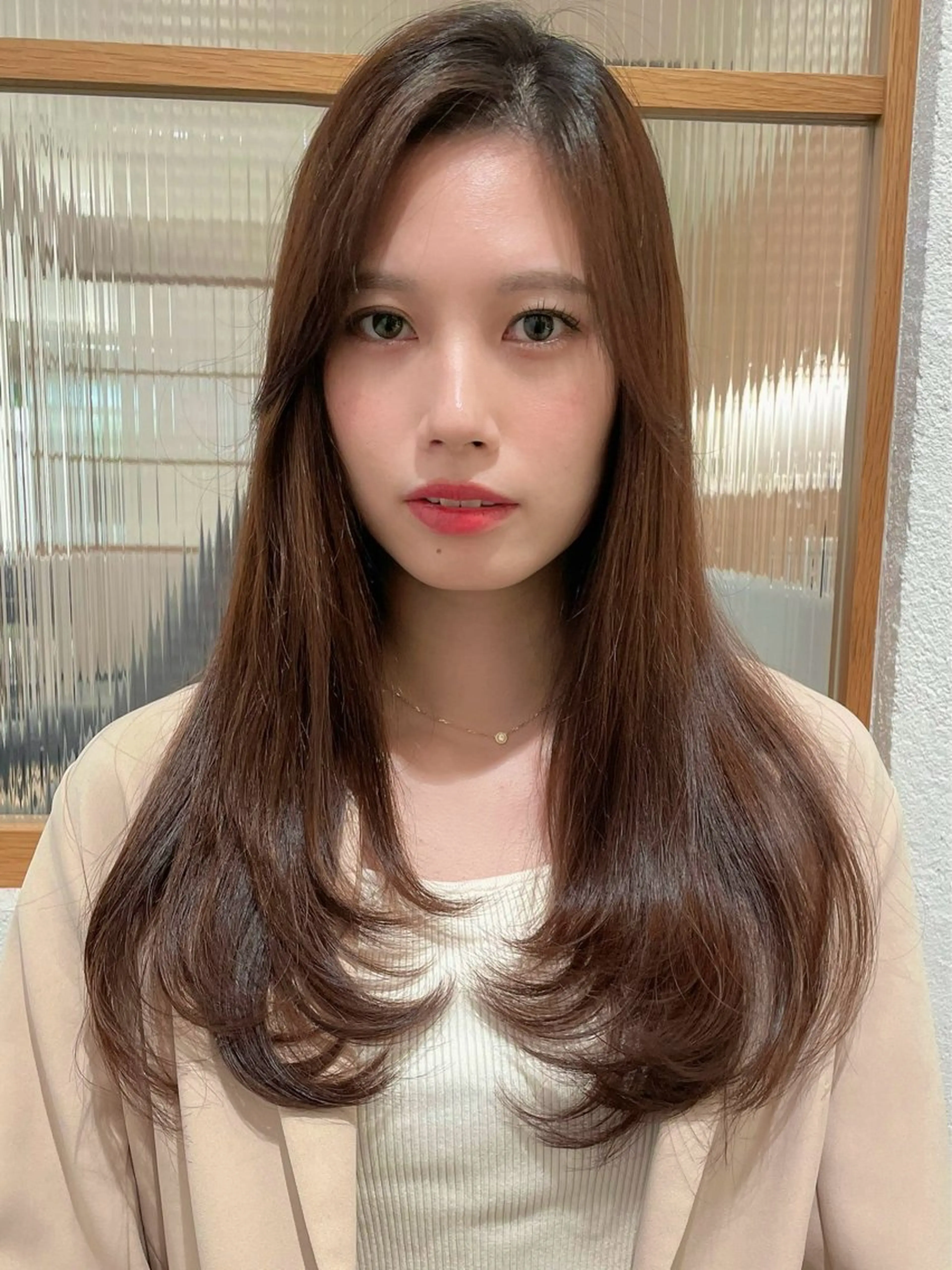 ロング 米澤 由衣のヘアスタイル