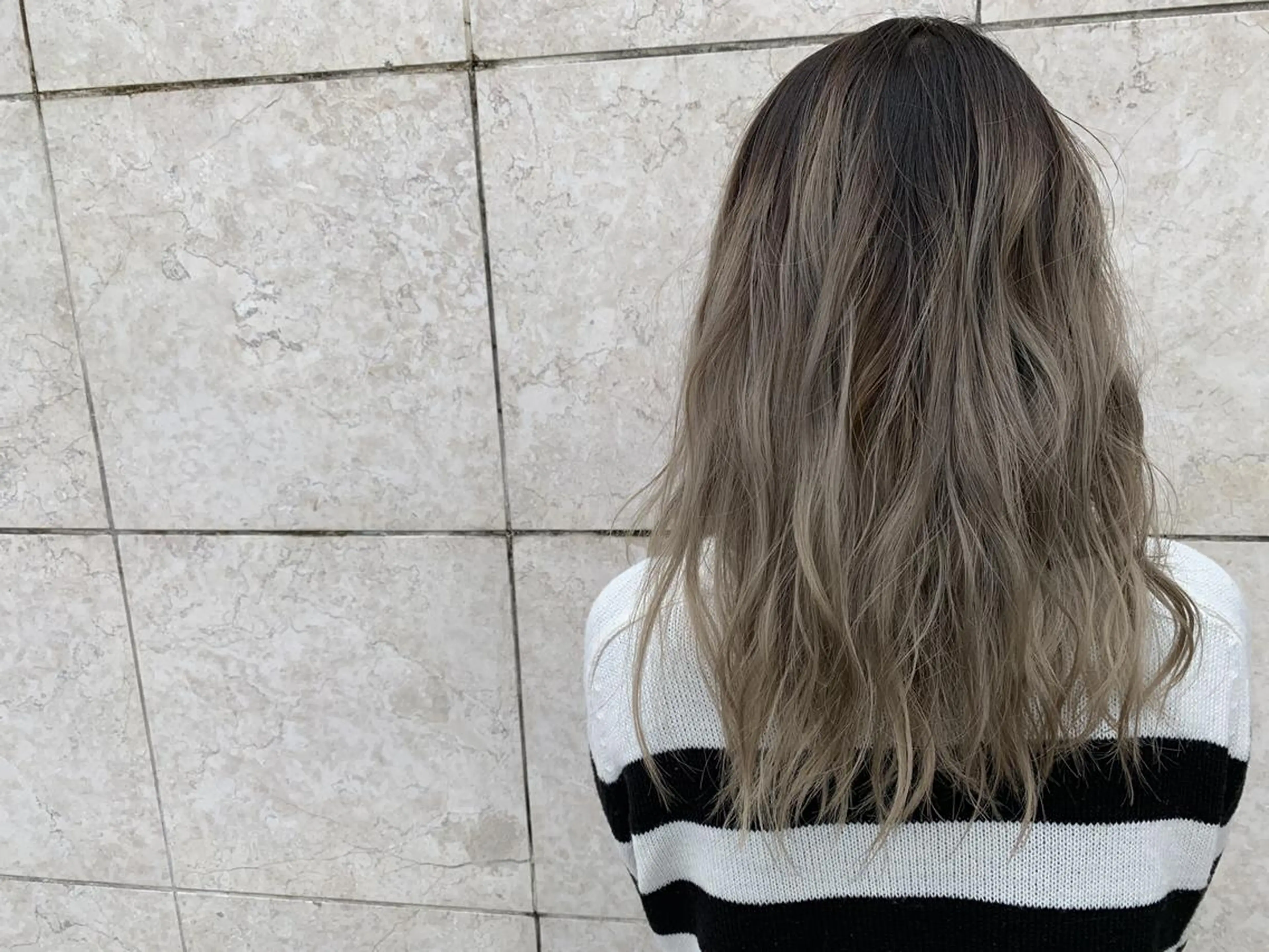 カラー 鈴木 理香のヘアスタイル