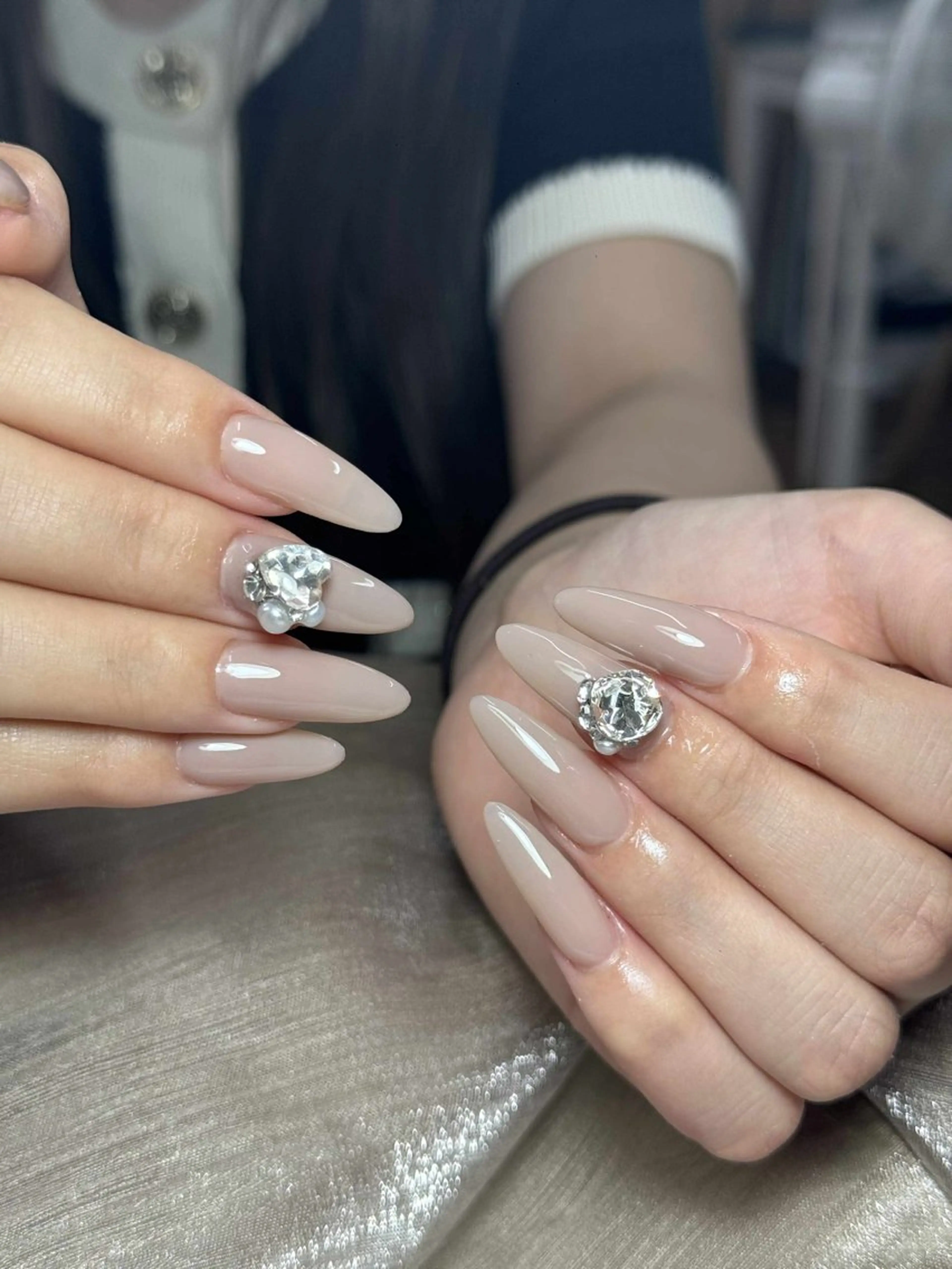 ネイル オーロラネイル ブルー チークネイル フットネイル フレンチネイル ハンドネイル EMY 168 池袋のネイルデザイン