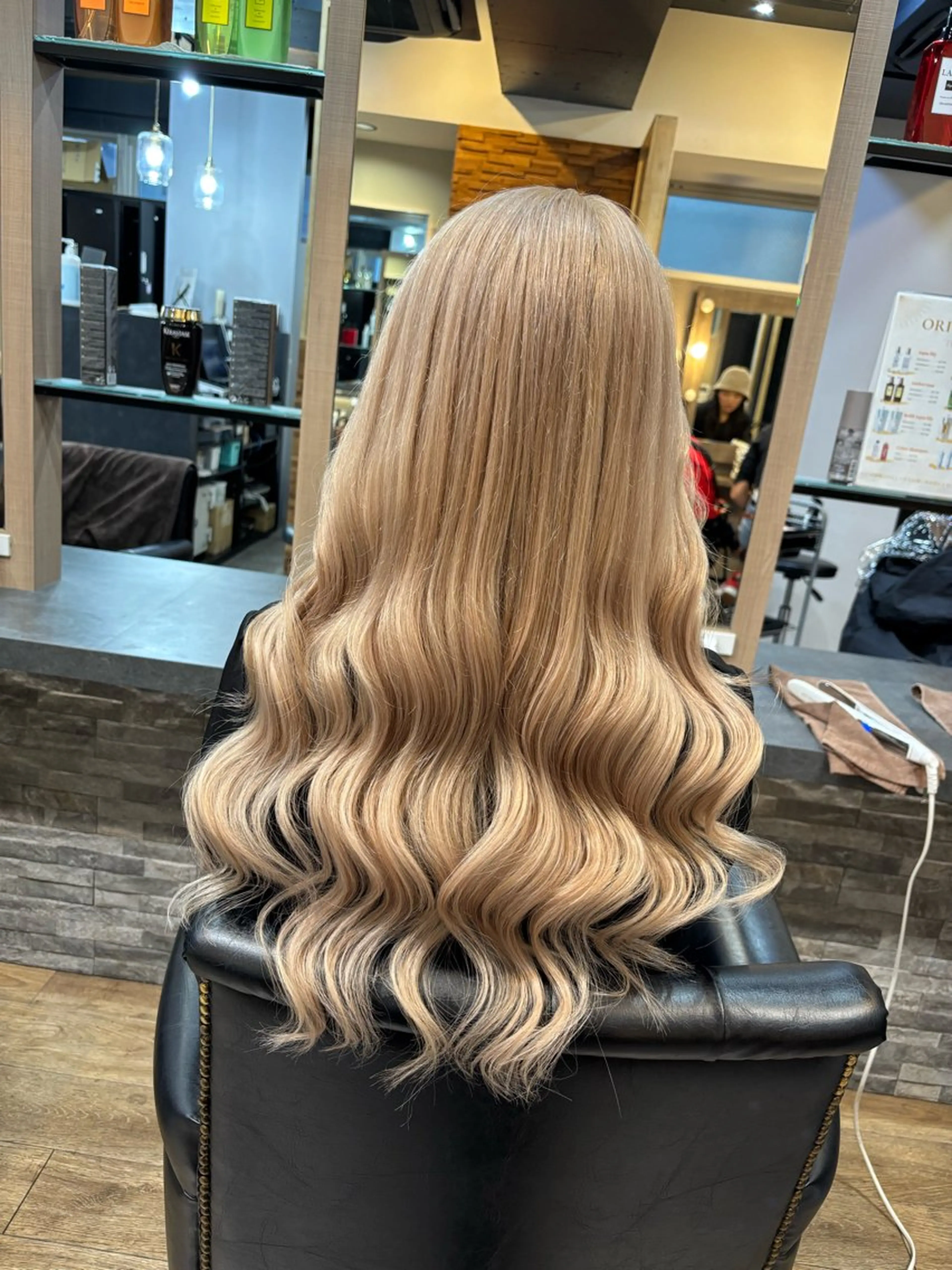 ロング ヘアカラー トリートメント シールエク/レイヤー カットHIROのヘアスタイル