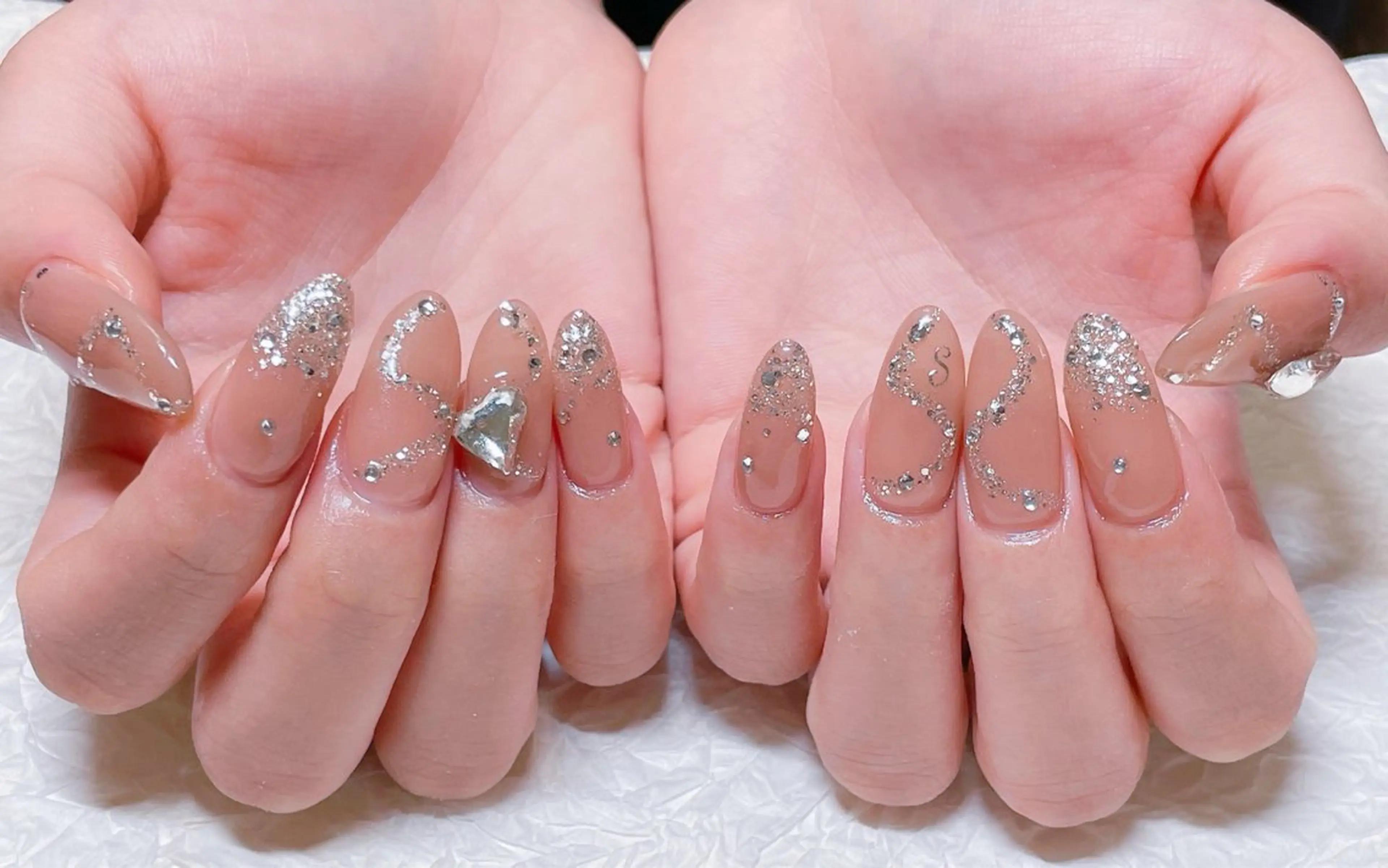 ネイル アートネイル オーロラネイル チークネイル フラッシュネイル フットネイル ハンドネイル ゆ か_Nails💫のネイルデザイン
