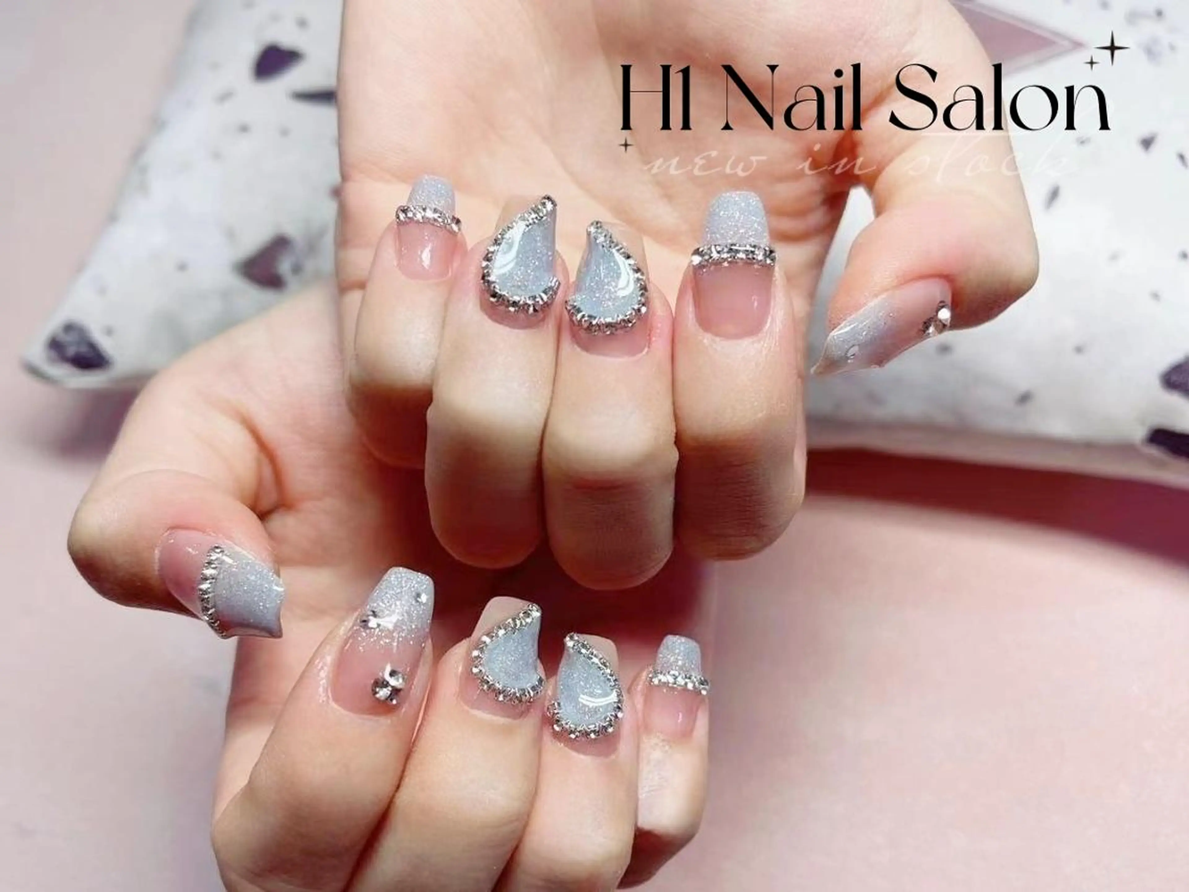 セミロング ハンドネイル H1 ネイル サロンのネイルデザイン