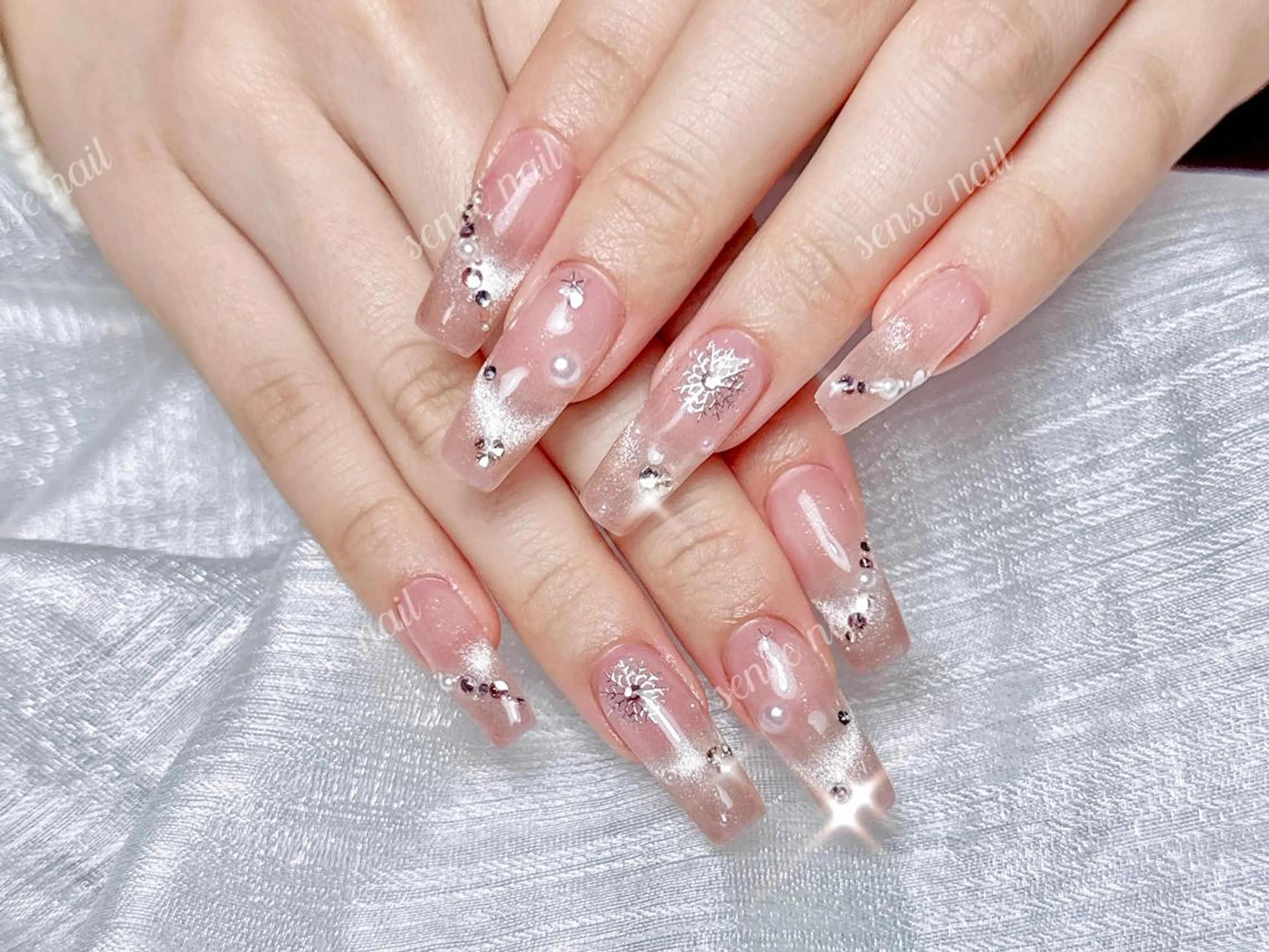 ネイル Kurieitibu 🍬Byu~tīのネイルデザイン