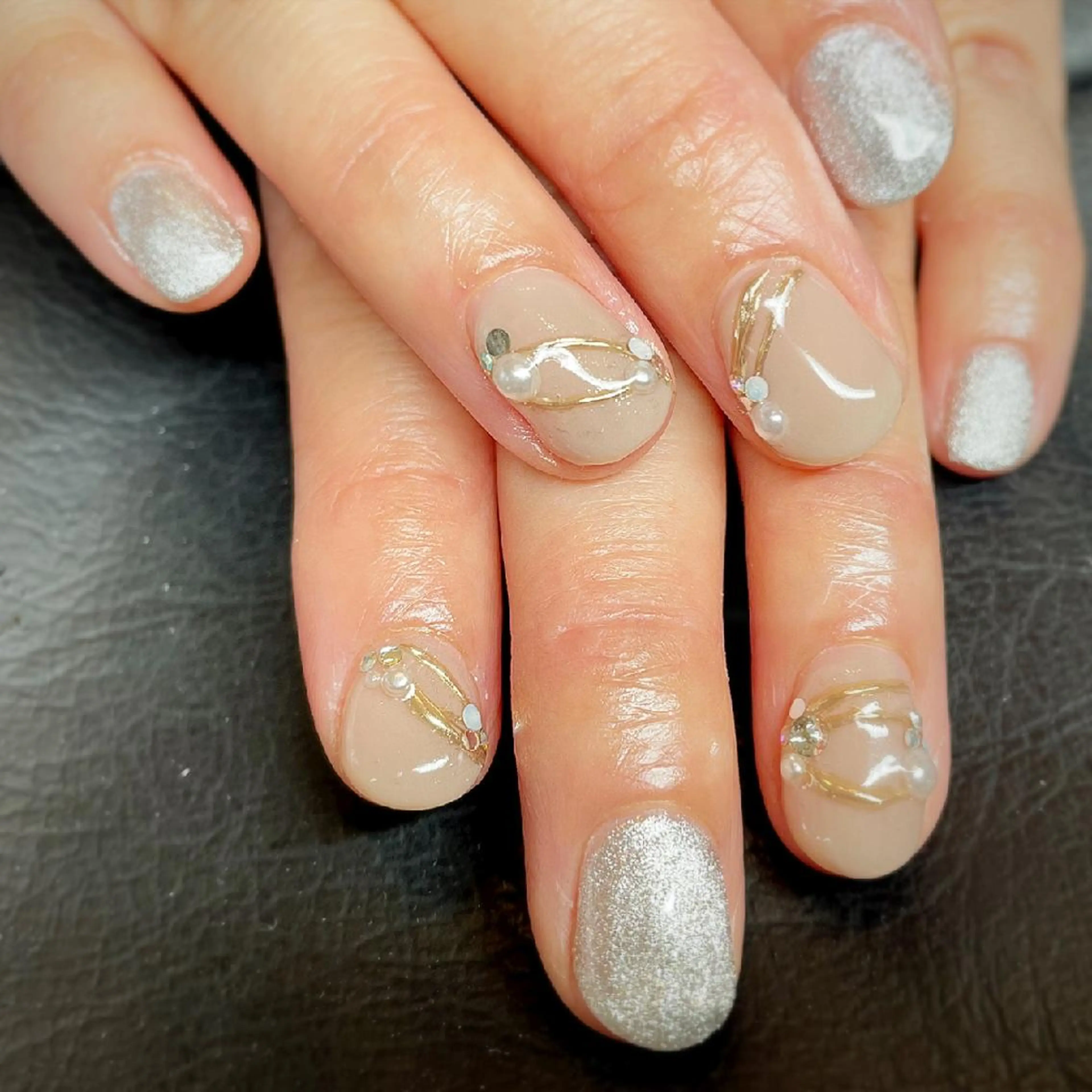 ネイル キラキラネイル ミラーネイル ニュアンスネイル ハンドネイル フットネイル AQUA NAIL所属・AQUA NAILのネイルデザイン