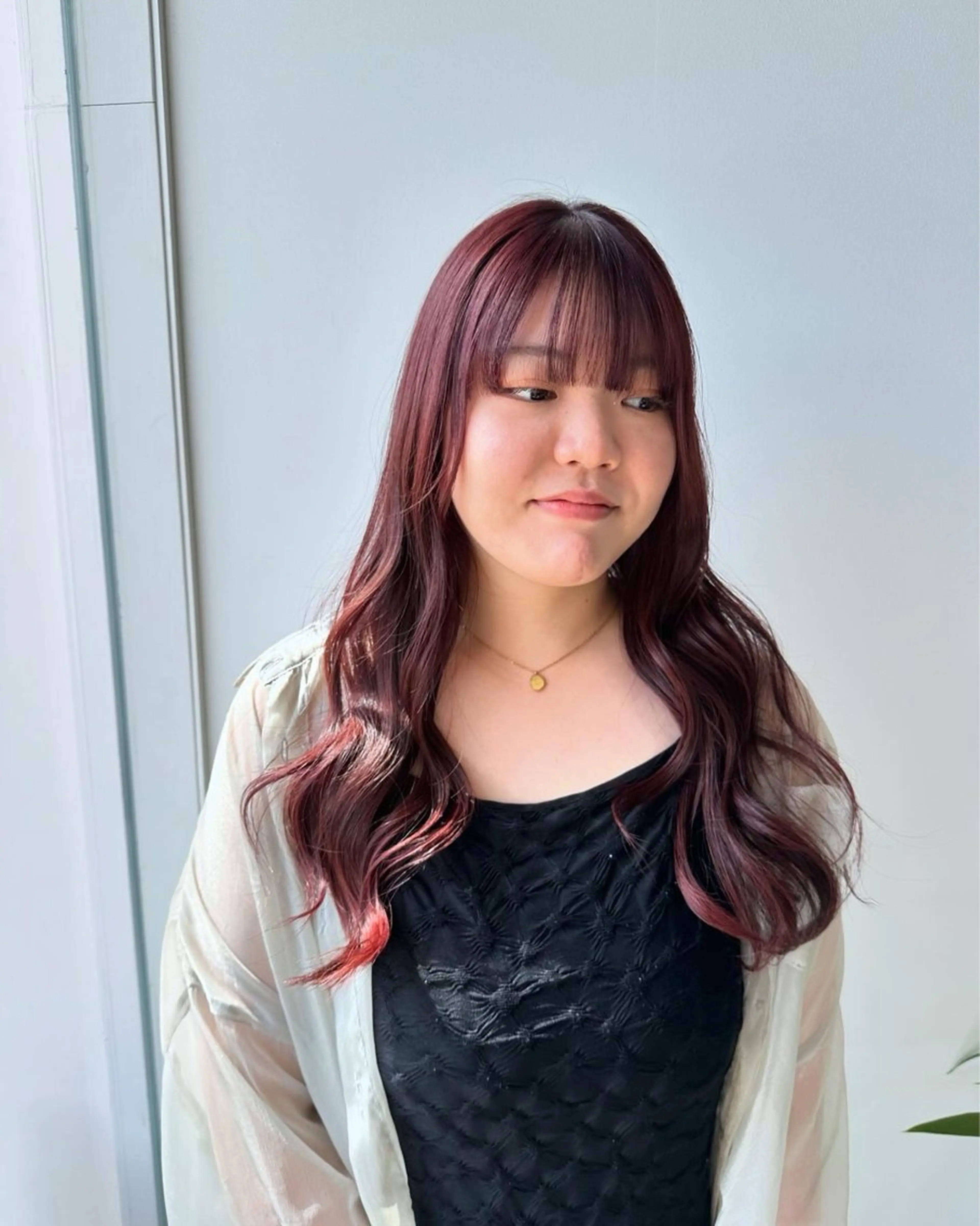 ロング カラー レッドカラー カット ヘアカラー トリートメント カイリ /レイヤーカットのヘアスタイル