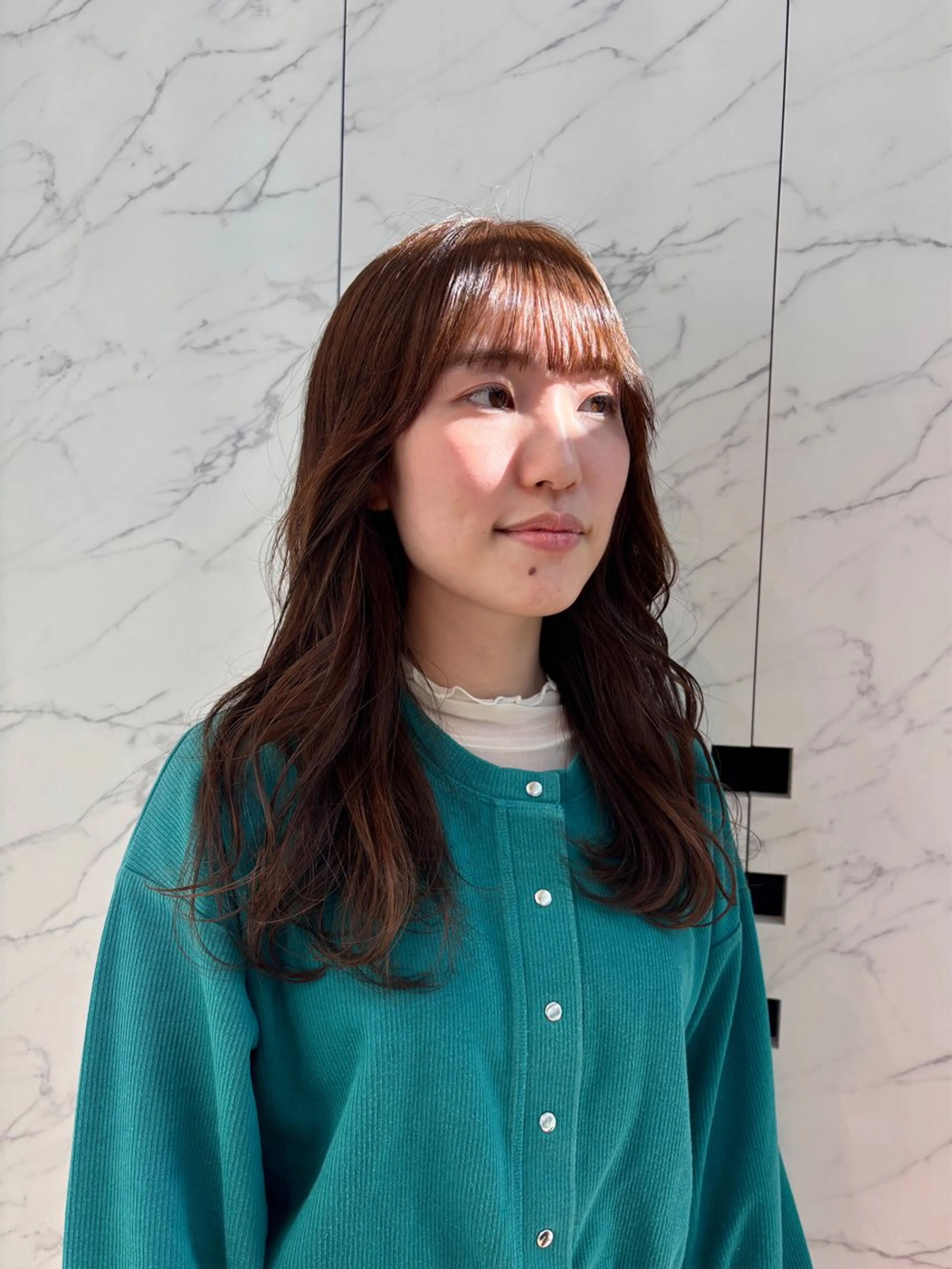 ロング カット ヘアカラー miu /透明感カラーのヘアスタイル