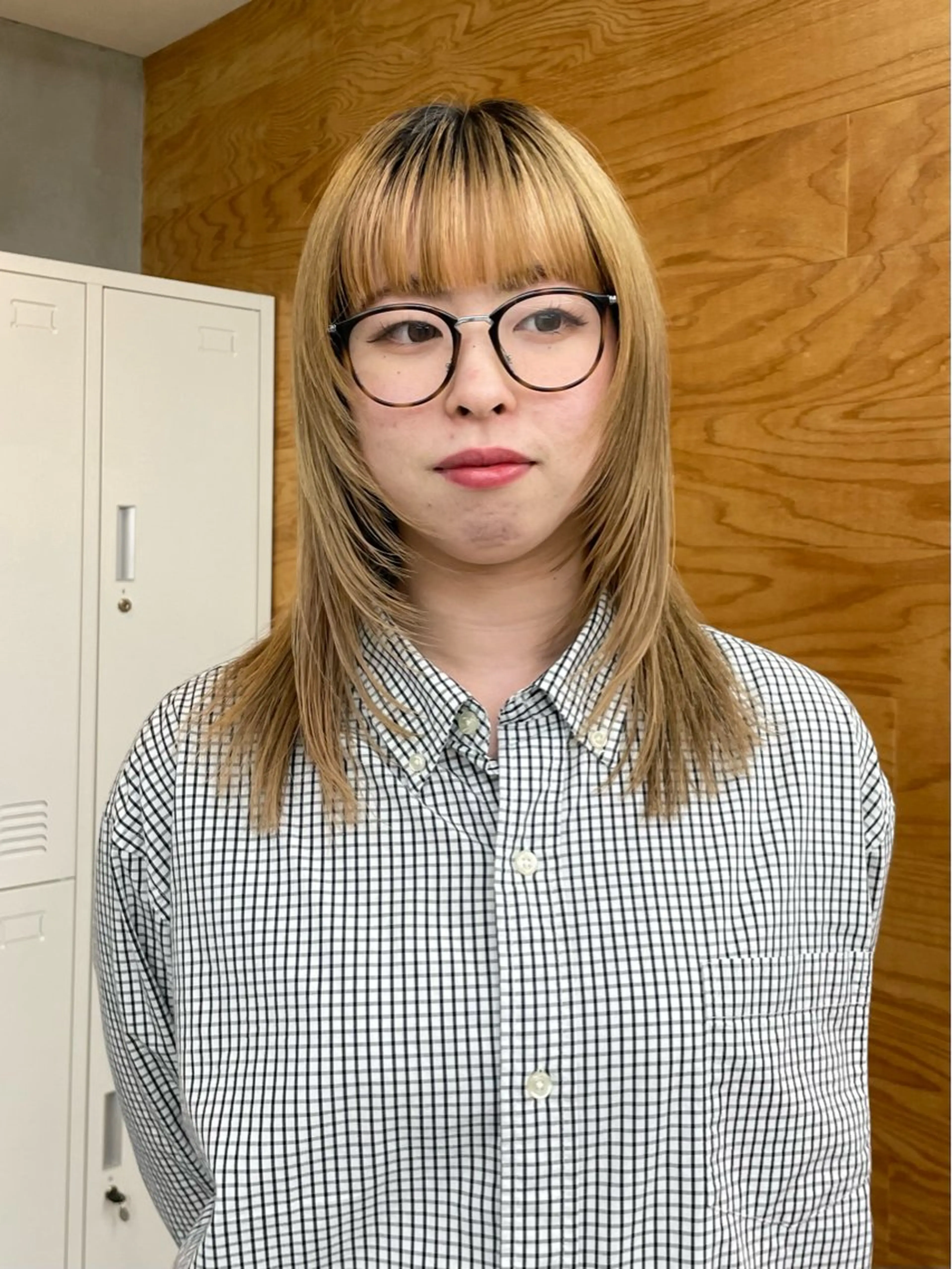 ミディアム レイヤーカット 小顔カット 榛葉 夢乃のヘアスタイル