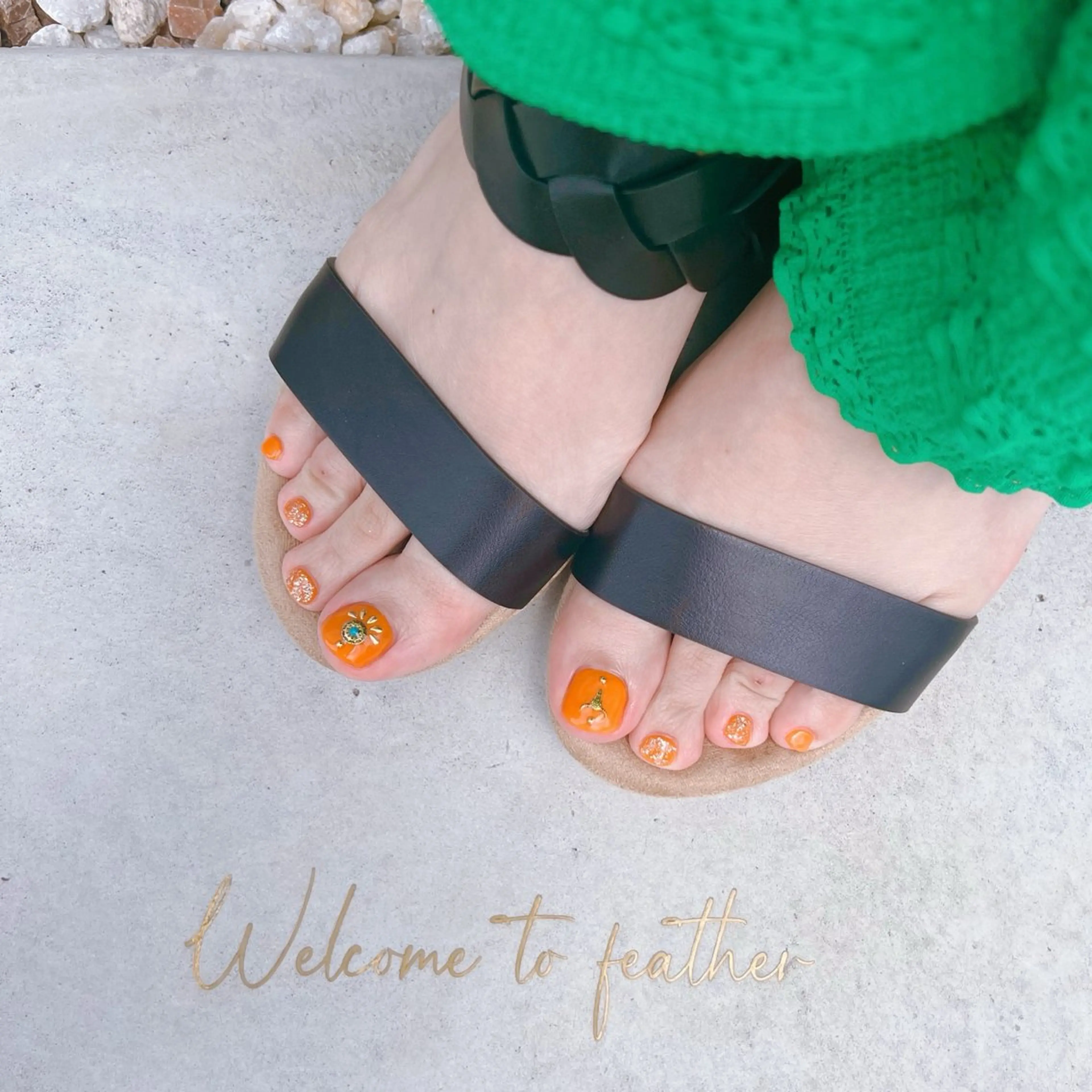 ネイル ハンドネイル フットネイル Feather MAIのマツエク・マツパデザイン