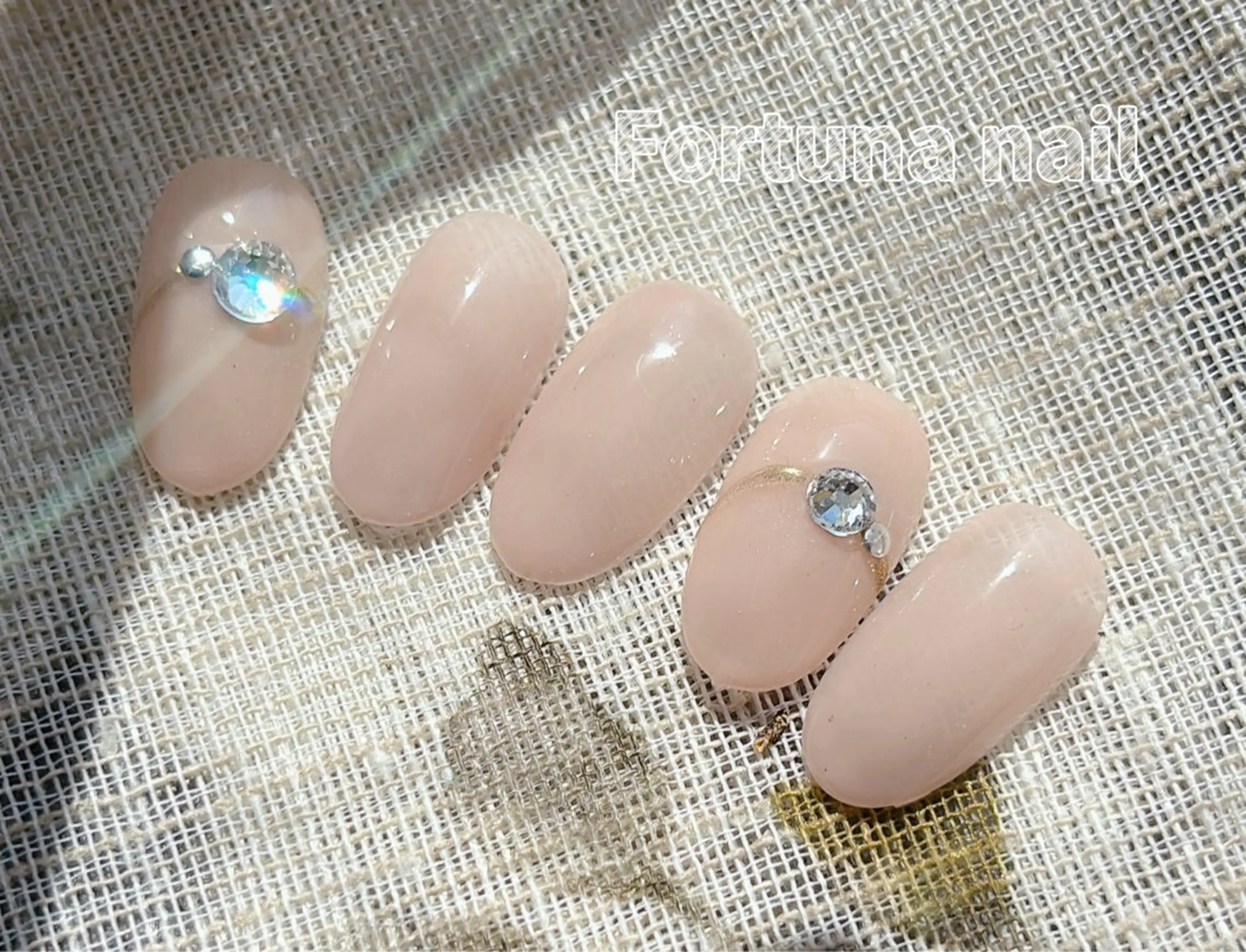 ネイル ハンドネイル ハンドケア Nail •Head スパFortunaのネイルデザイン