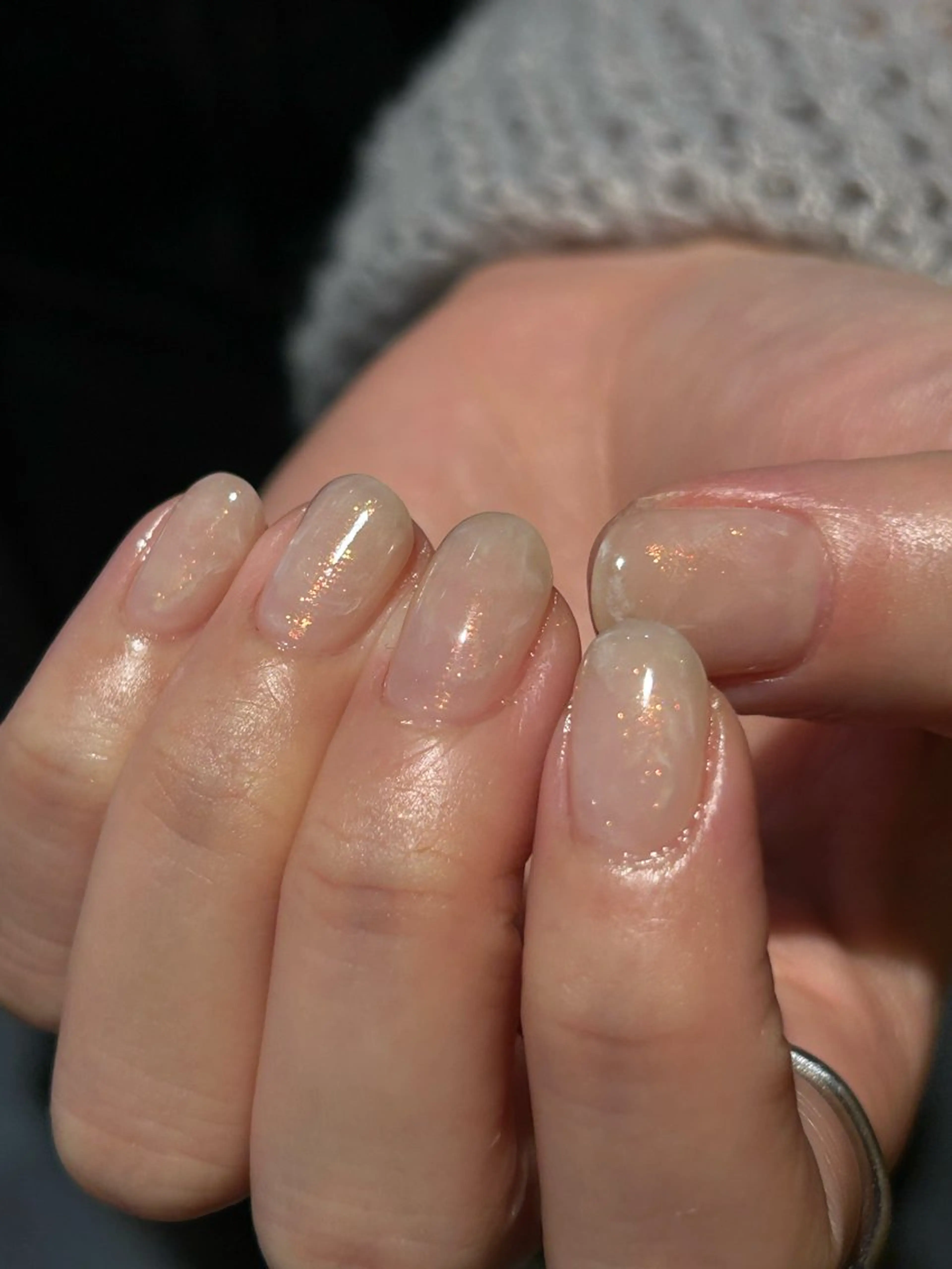 ネイル オーロラネイル ニュアンスネイル オフィスネイル ブライダルネイル ホワイト ハンドネイル nuu栄所属・nao .のネイルデザイン