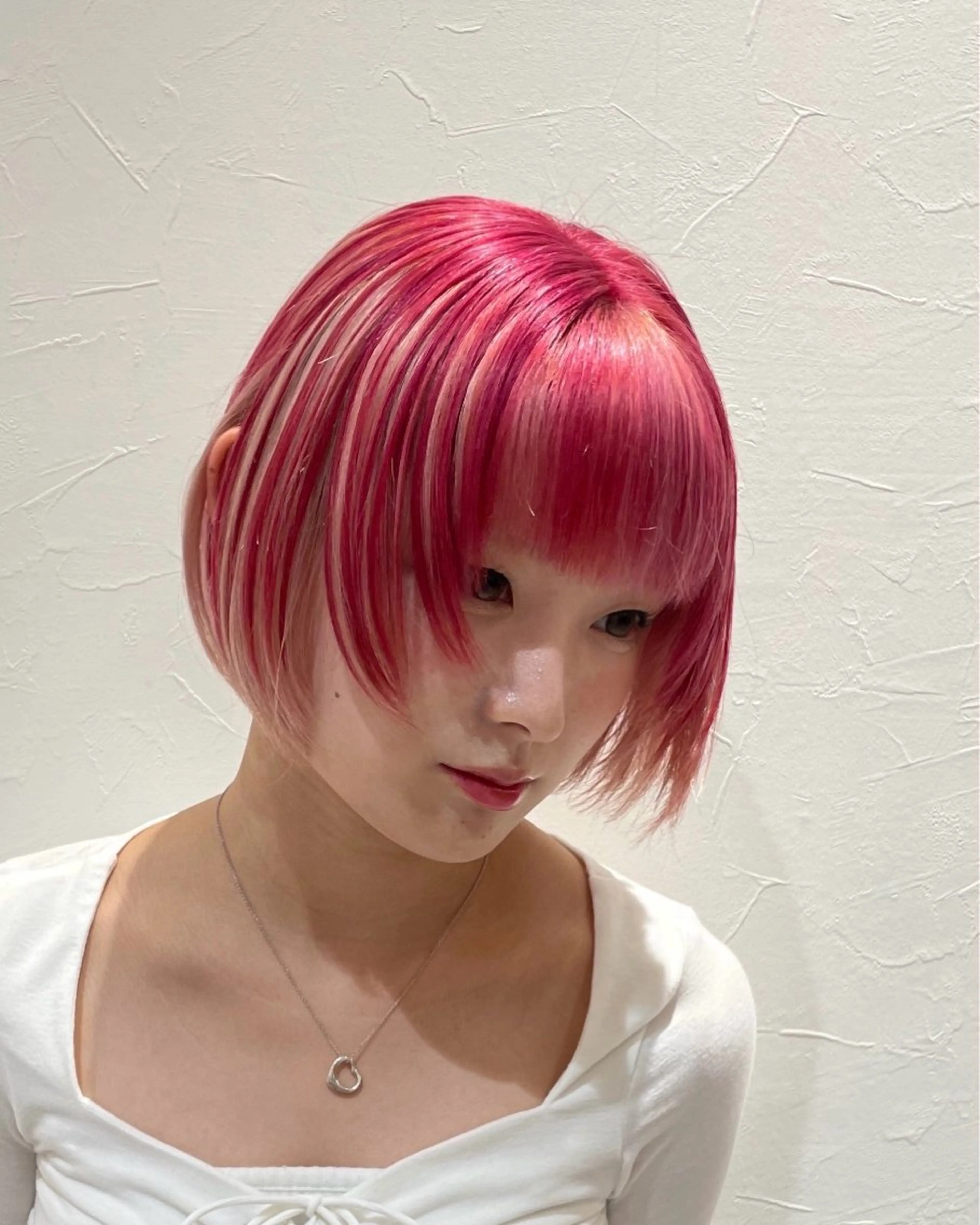 ショート カラー ハイトーン/艶カラー /KISHIのヘアスタイル