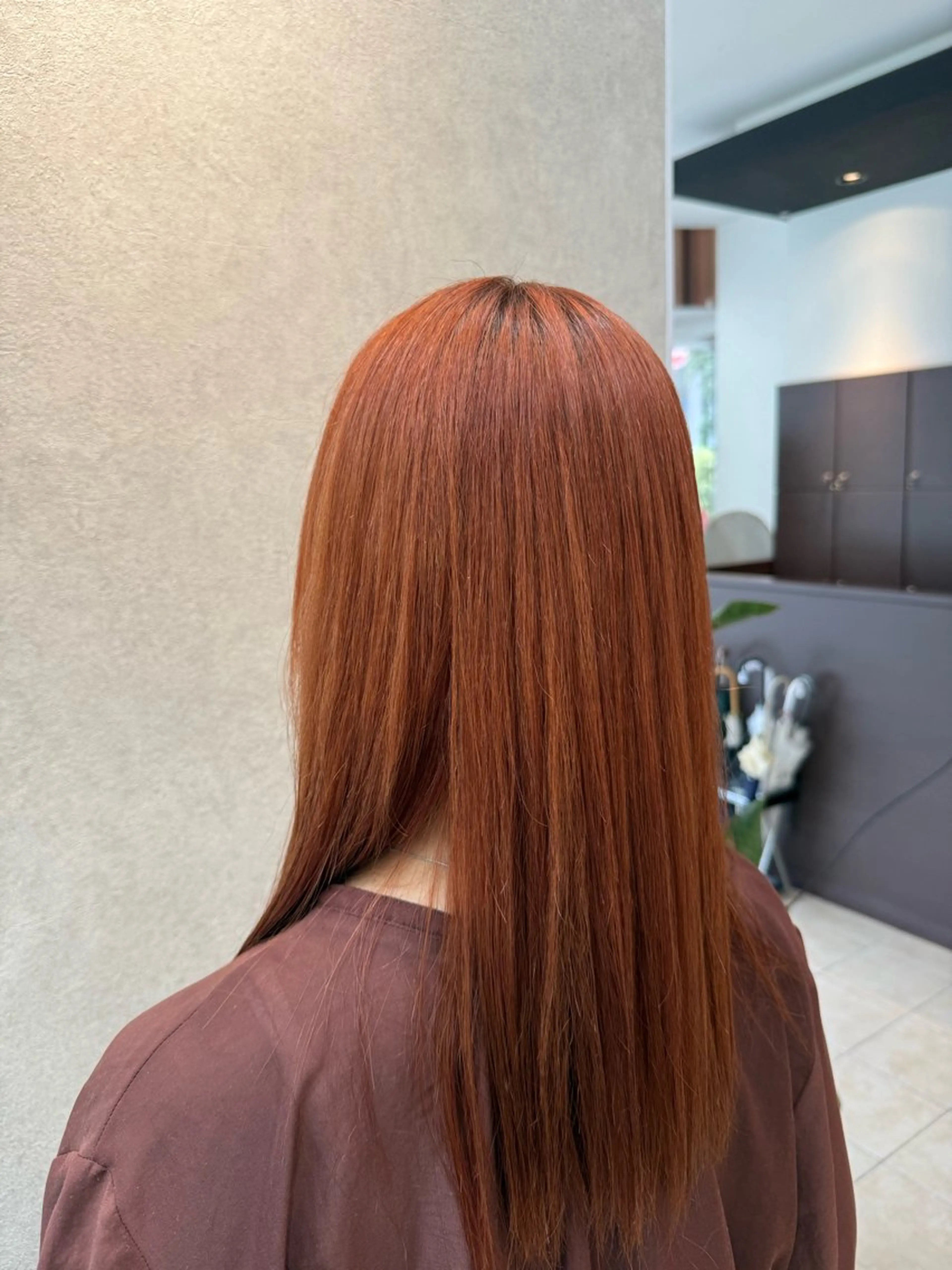 カラー ブラウンカラー オレンジ オレンジブラウン DECOR所属・DECOR 塩浦 鈴のヘアスタイル