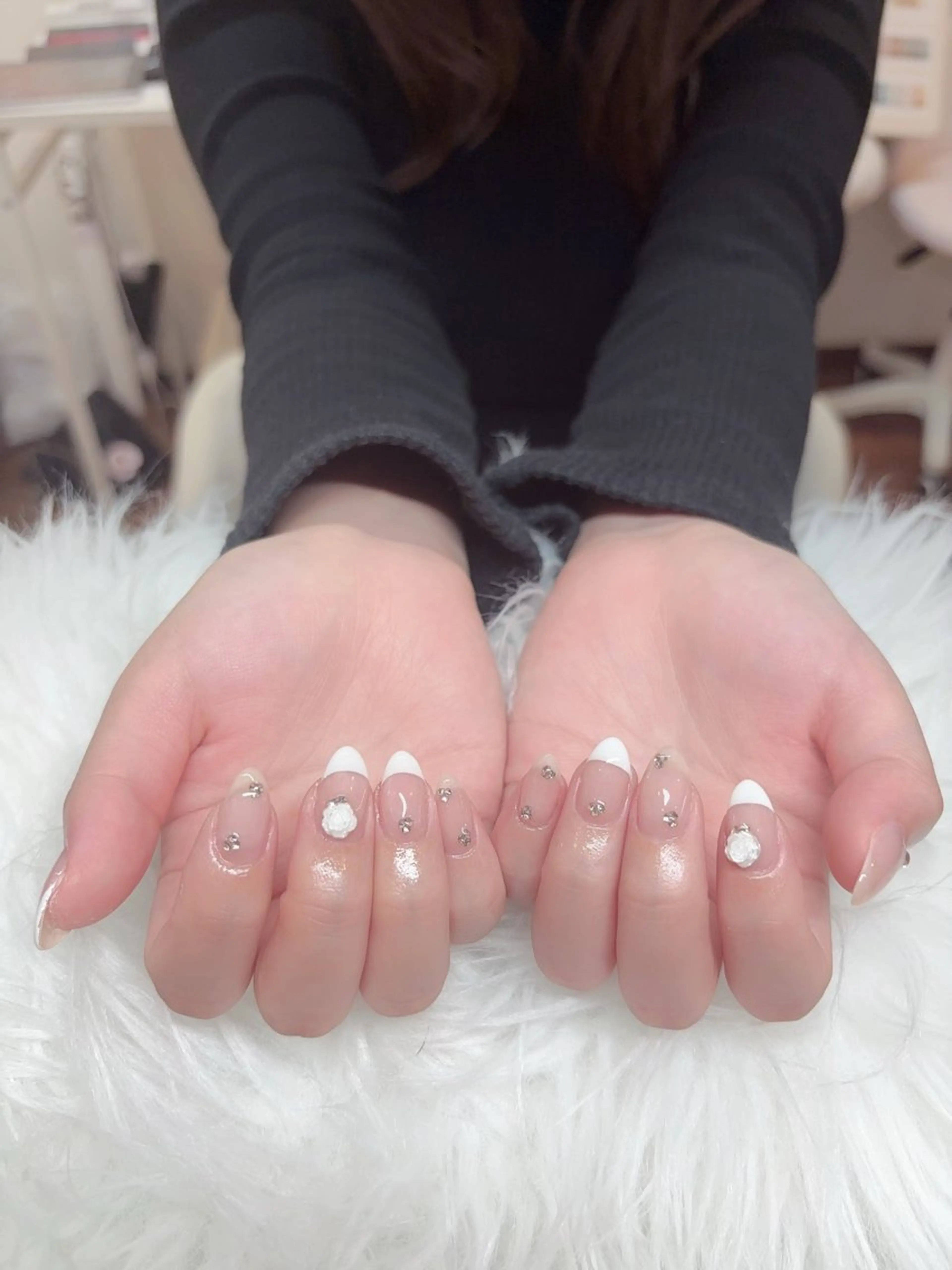 ネイル フレンチネイル グラデーション マグネットネイル ミラーネイル ワンホンネイル ハンドネイル yurinail所属・yuri nail 高田馬場のネイルデザイン