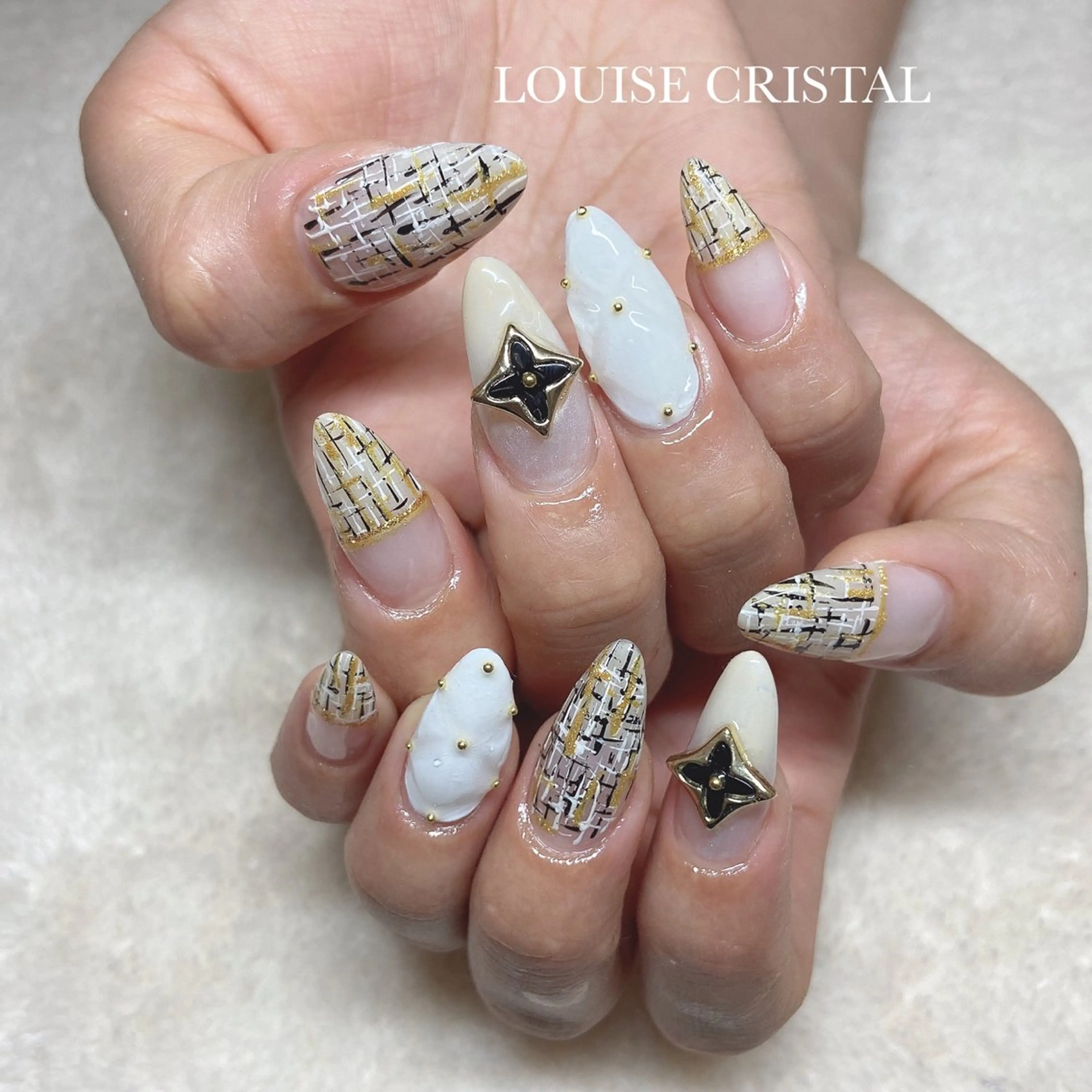 ネイル スカルプネイル ツイードネイル ハンドネイル LOUISE CRYSTALのネイルデザイン