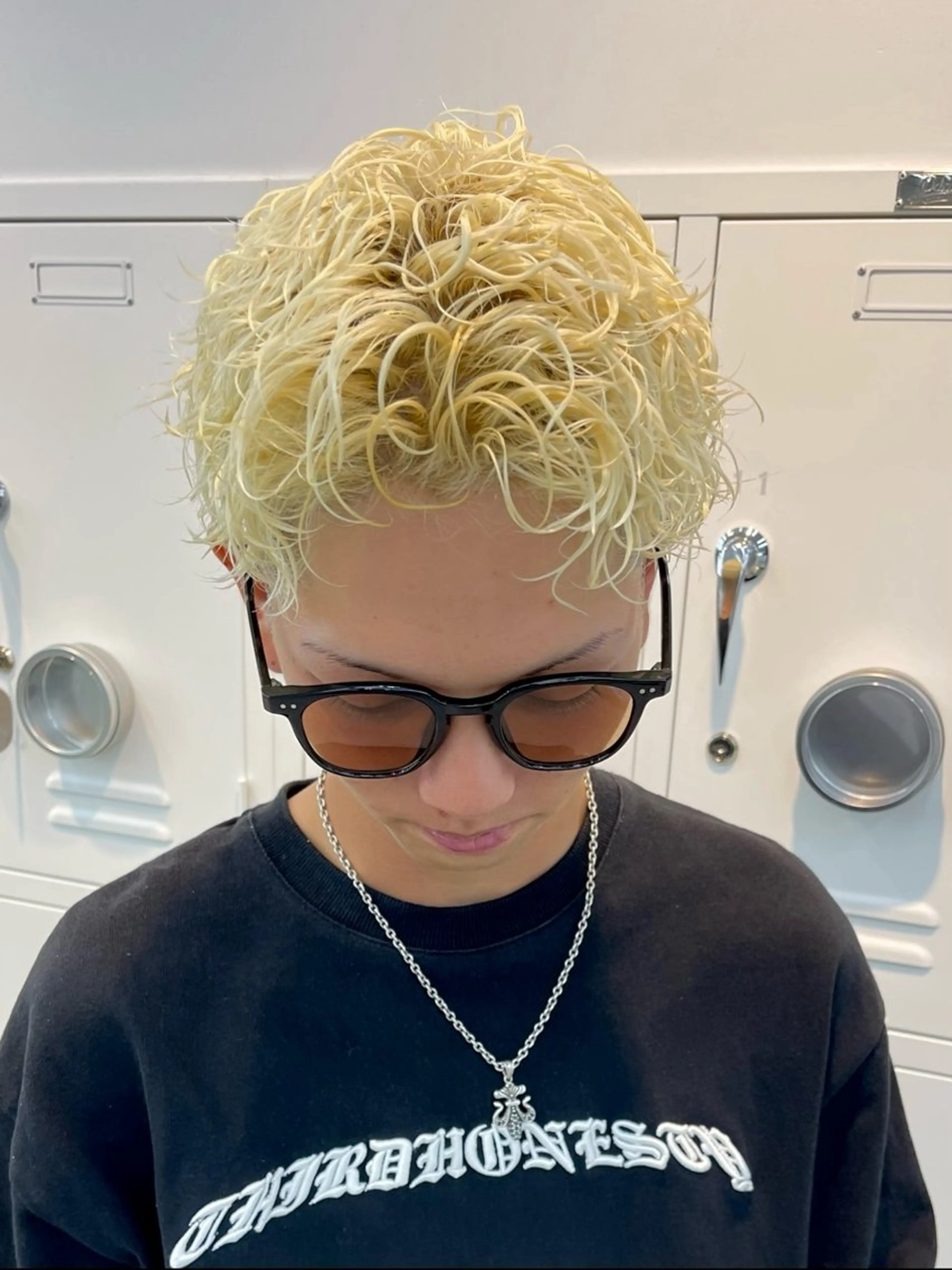 ショート カラー パーマ メンズ キッズ メンズパーマ 栄💗メンズパーマ| ハイトーン|haruのヘアスタイル