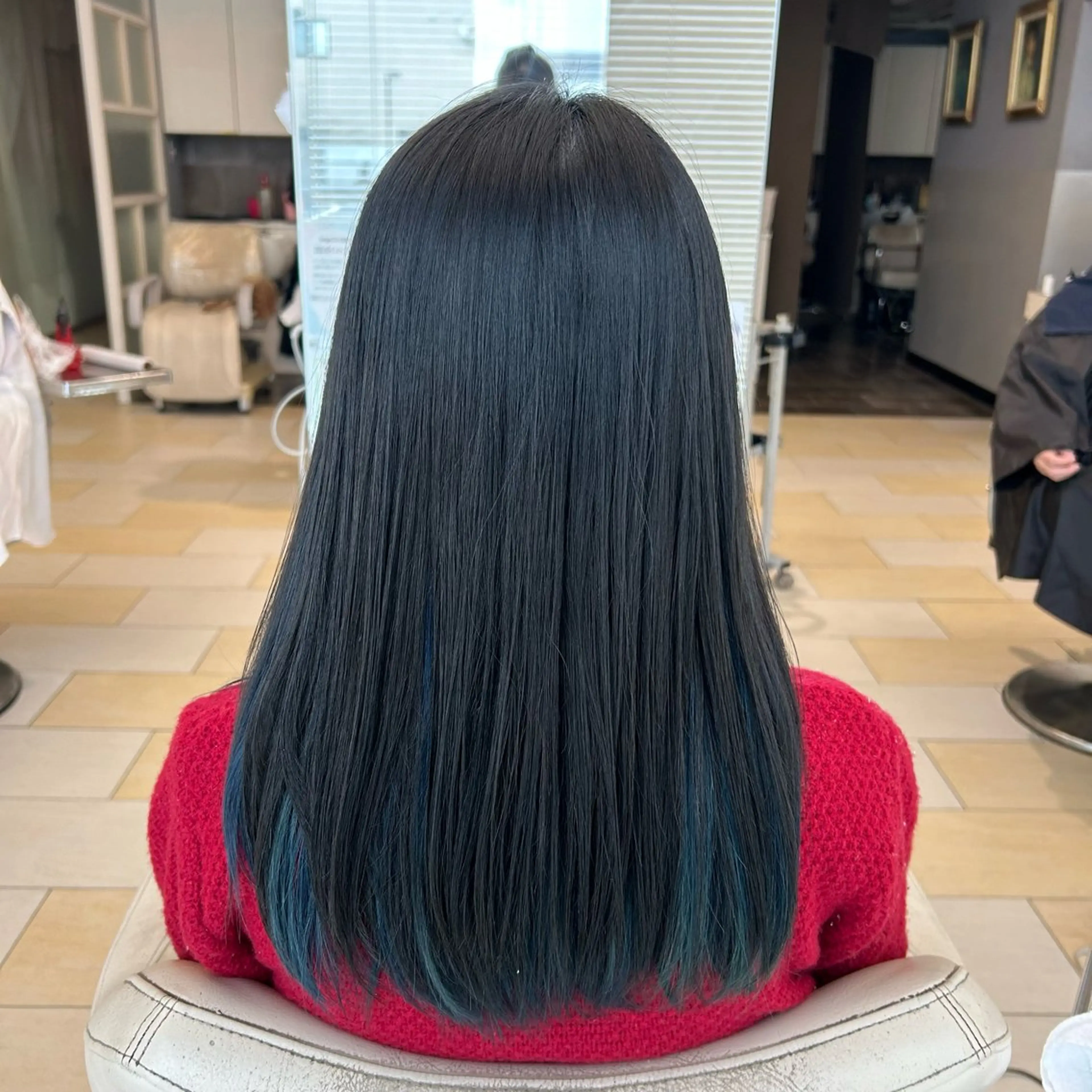 セミロング カラー ヘアカラー 牧 ゆりか𓋈のヘアスタイル