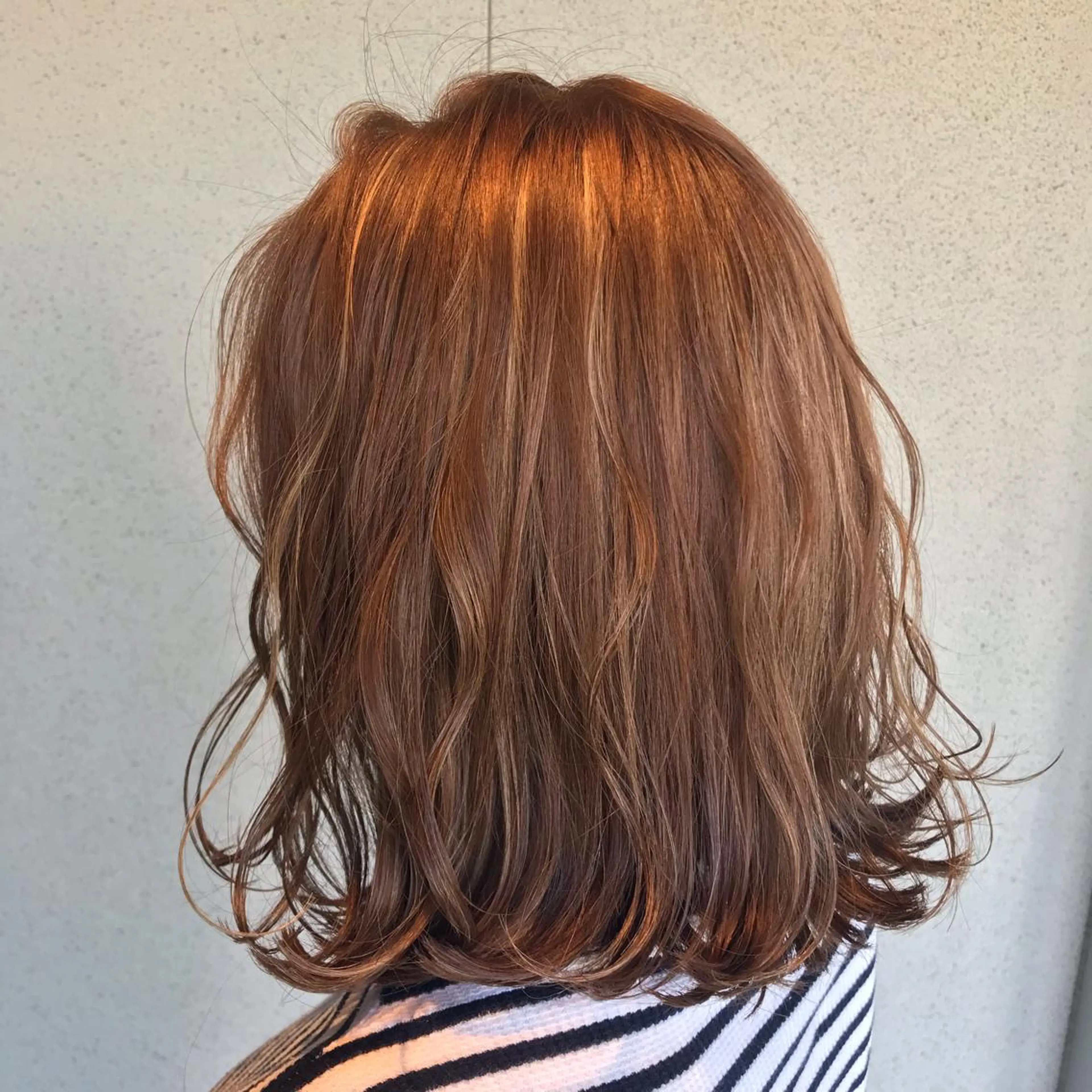 ミディアム カラー ベージュカラー 透明感カラー ハイライトカラー ハイライト 佐山 聖玲奈のヘアスタイル