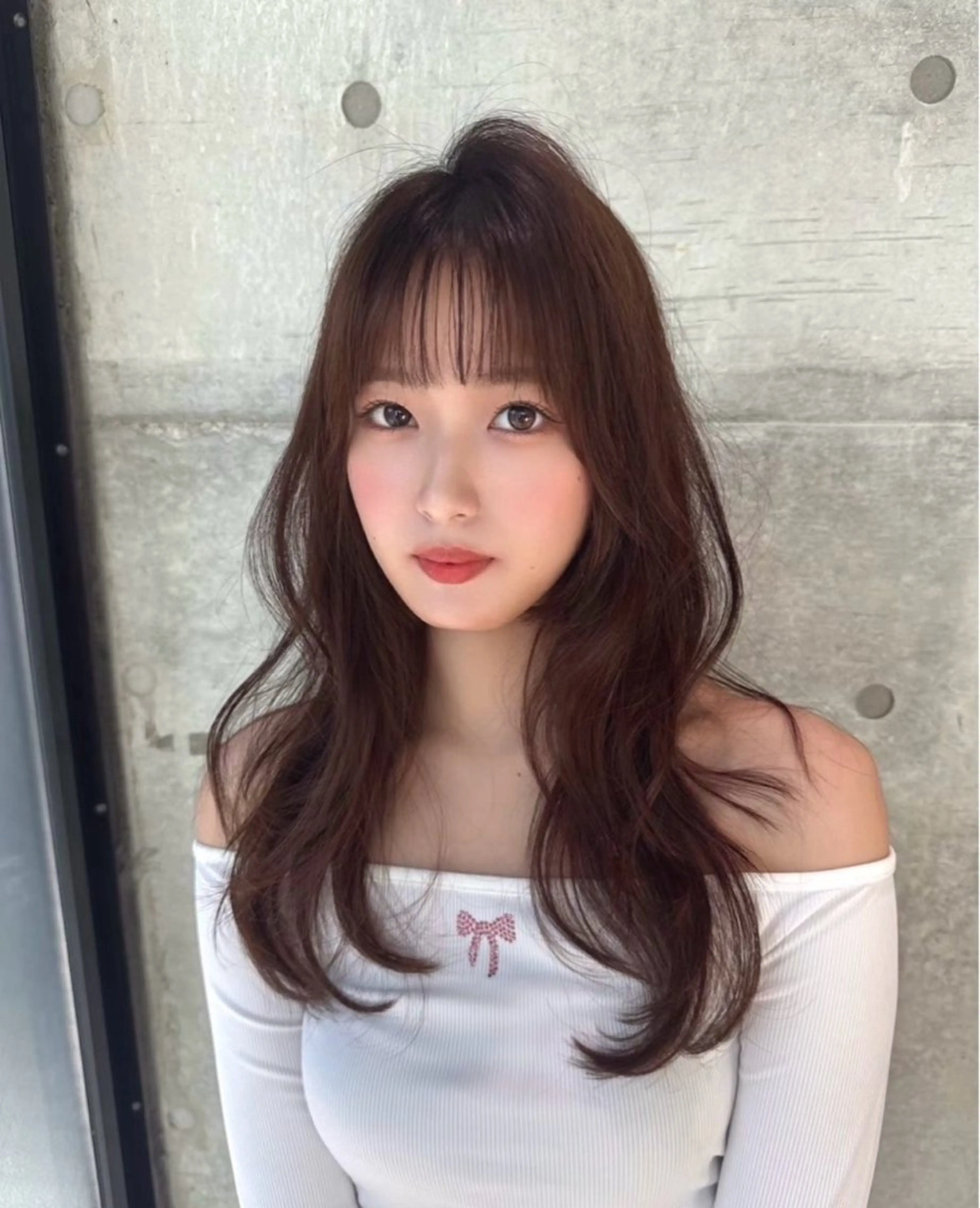 ロング チョコレートブラウン くびれヘア 髪質改善 韓国風ヘア ワンホンヘア ヘアカラー Lond Role所属・🎀透明感カラー shizuka🎀のヘアスタイル
