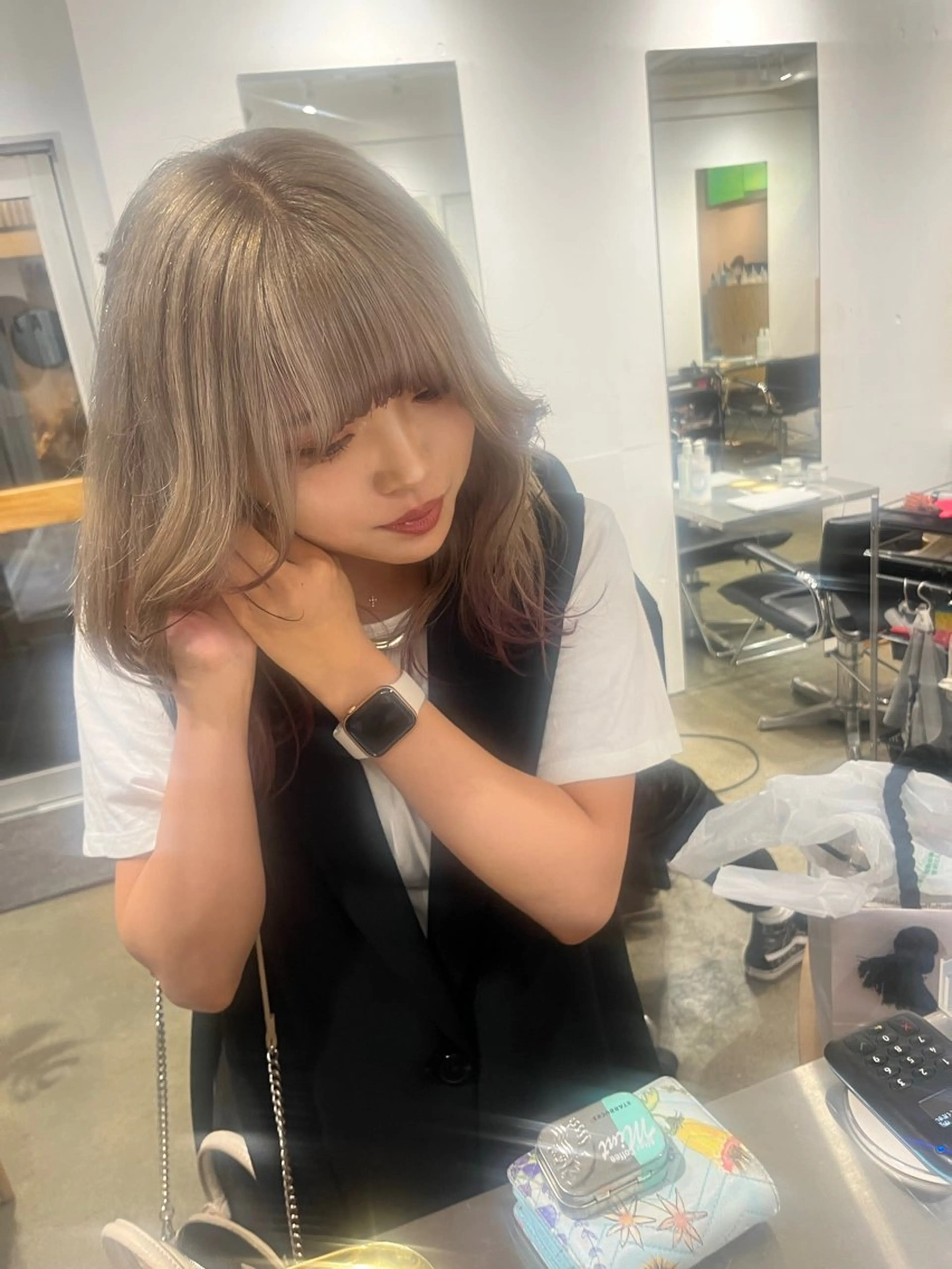 ミディアム カラー ベージュカラー ピンクカラー 新宿 似合わせカラー HINAのヘアスタイル