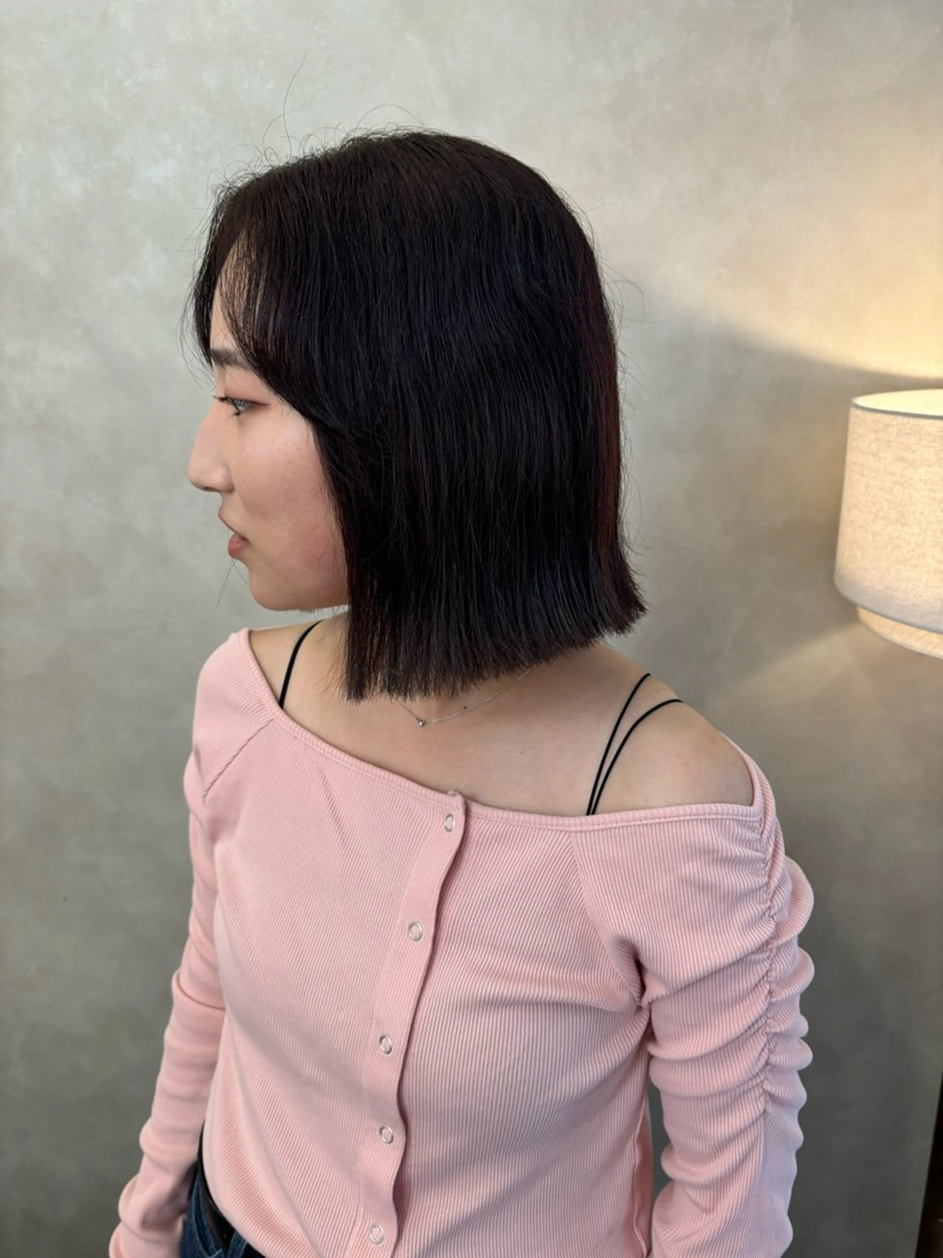 ミディアム 切りっぱなしボブ ボブ ワイズミ モモカのヘアスタイル