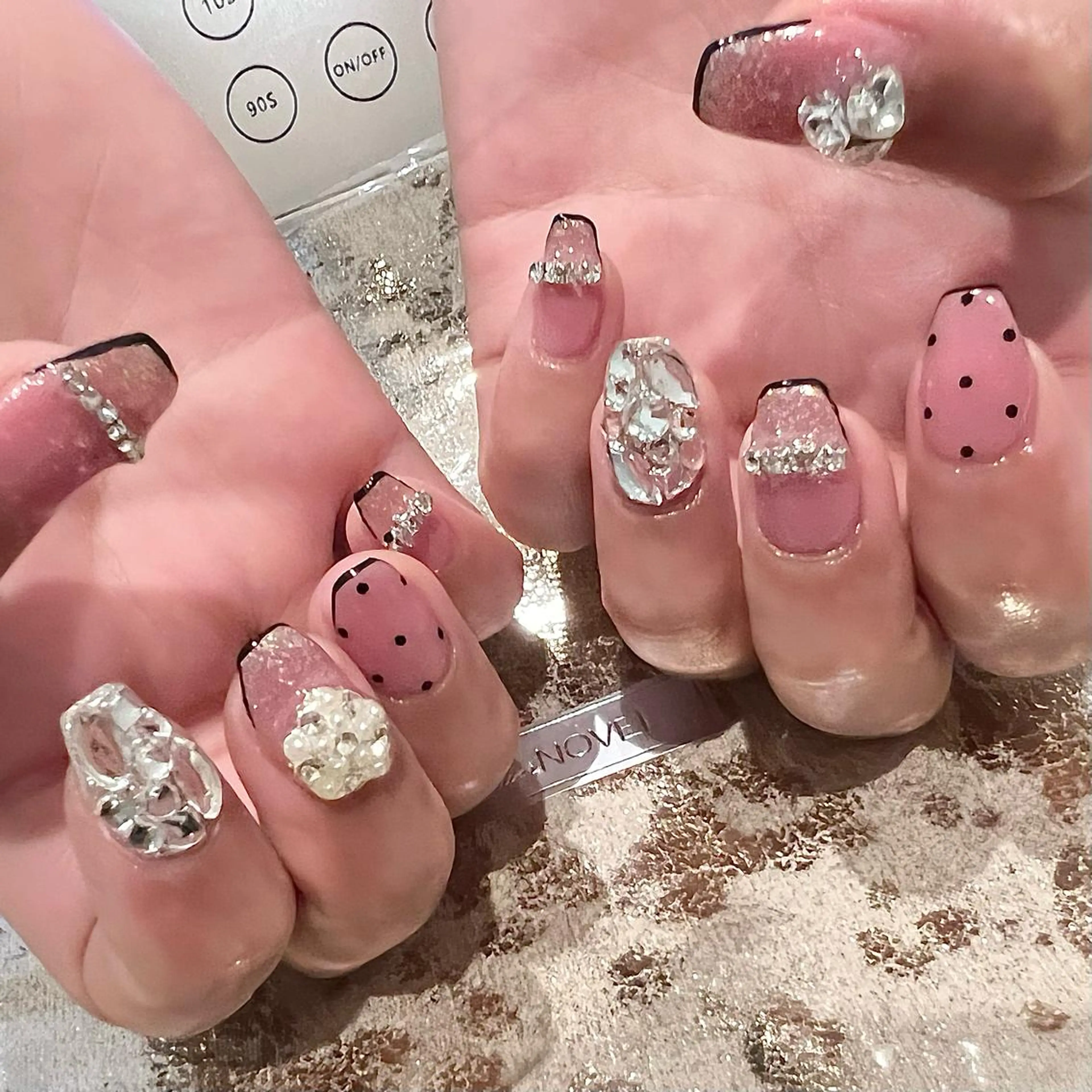 ショート ネイル ワンホンネイル ハンドネイル H🌺 NAILのネイルデザイン