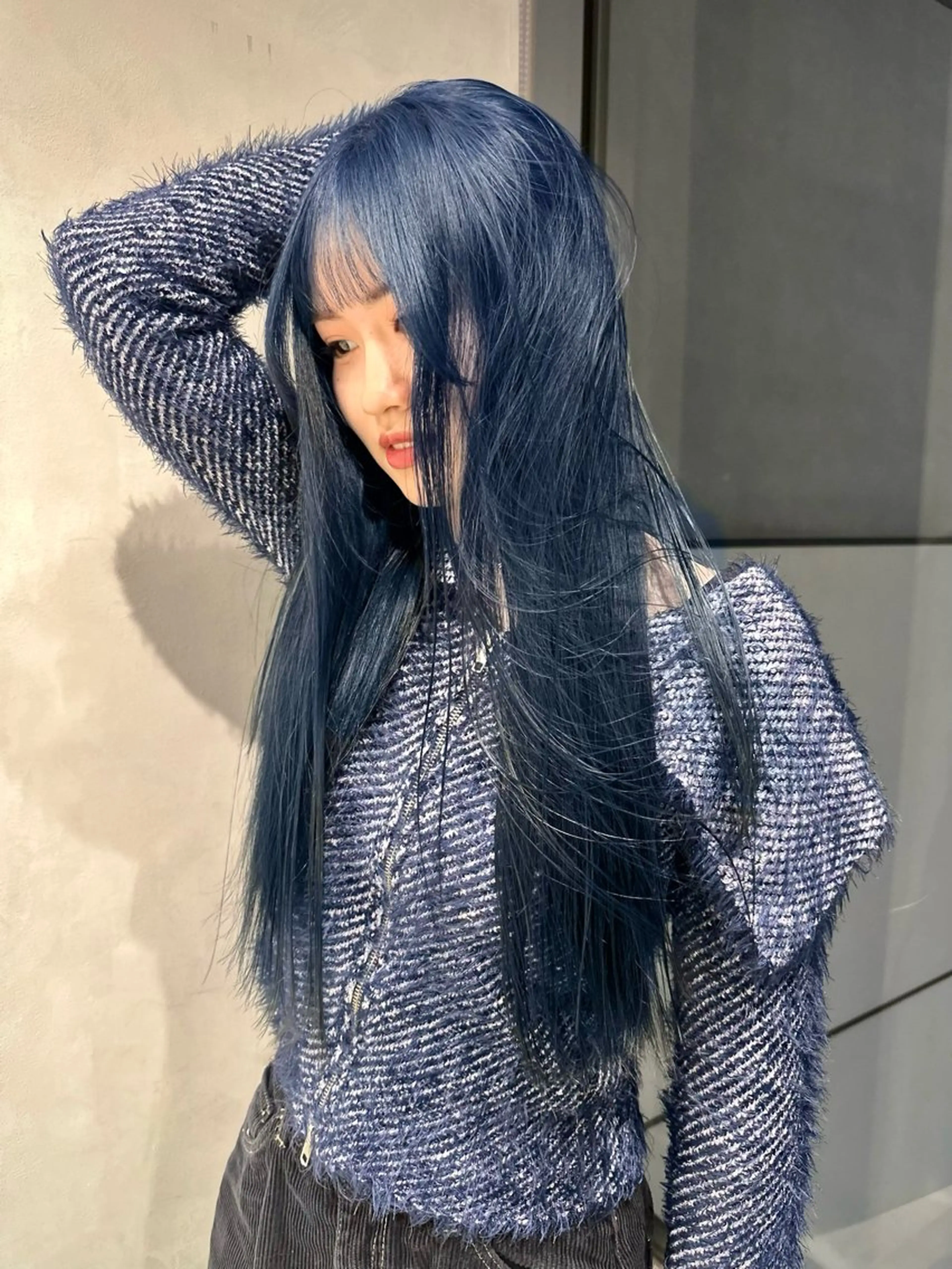 ロング カラー ブリーチ ブルーカラー ネイビーカラー カット ヘアカラー トリートメント 似合わせ小顔ショート /akane🐰♥️のヘアスタイル
