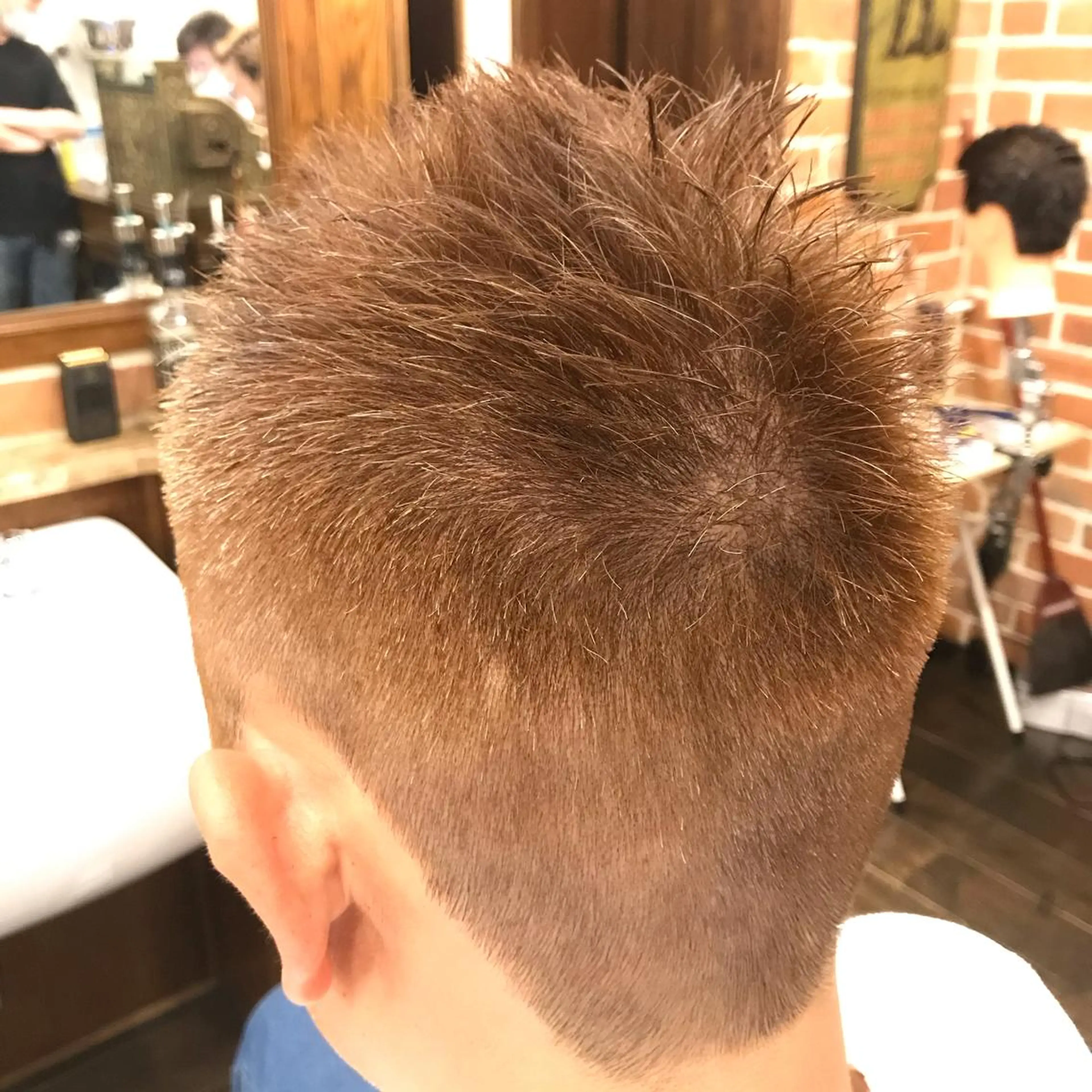 ショート カラー メンズ モヒカン ソフトモヒカン ヒロ銀座ヘアーサロン所属・山田 祐美のヘアスタイル