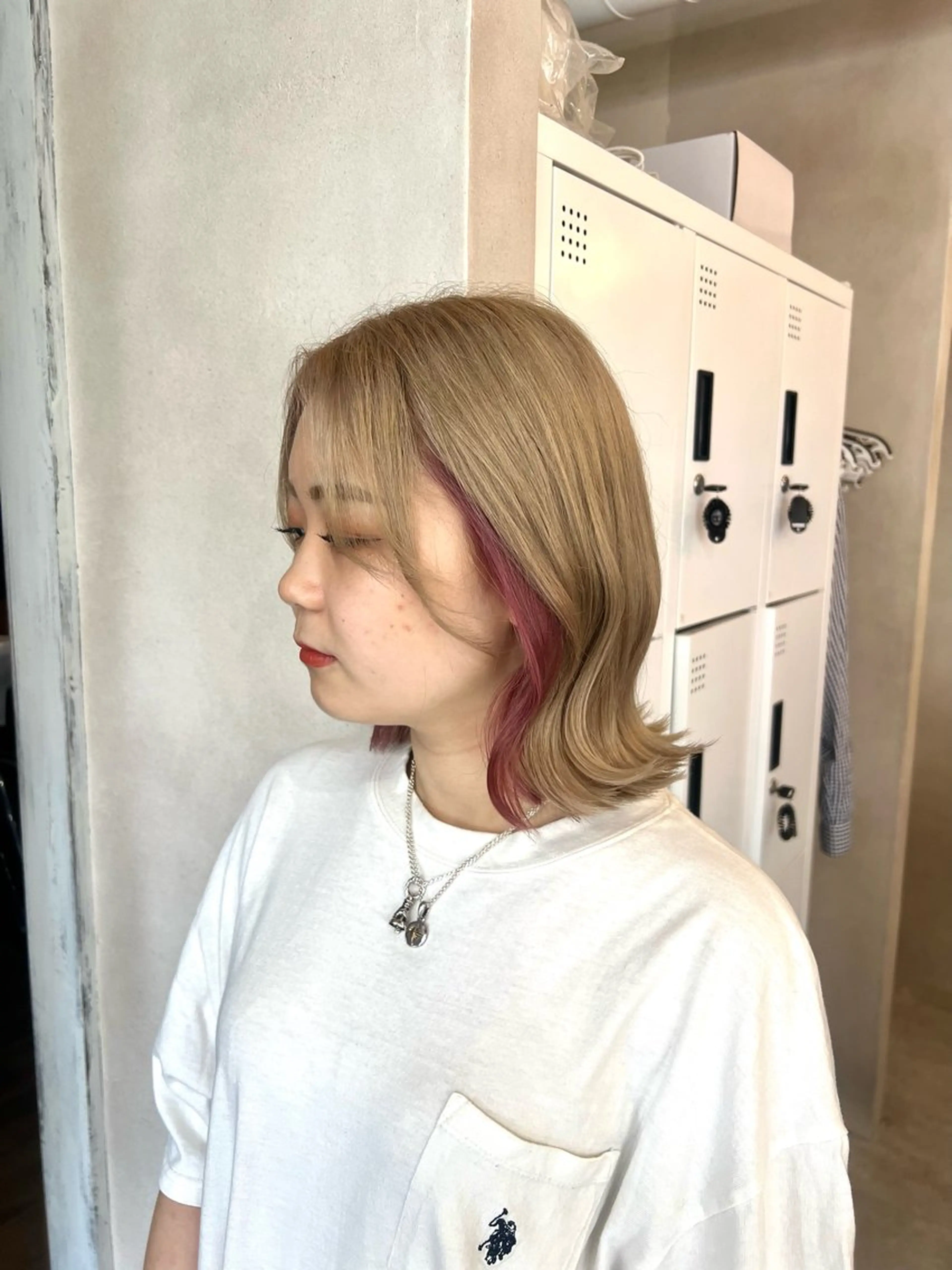 ミディアム ヘアカラー ブリーチカラー 🤎〰️Yuunaのヘアスタイル