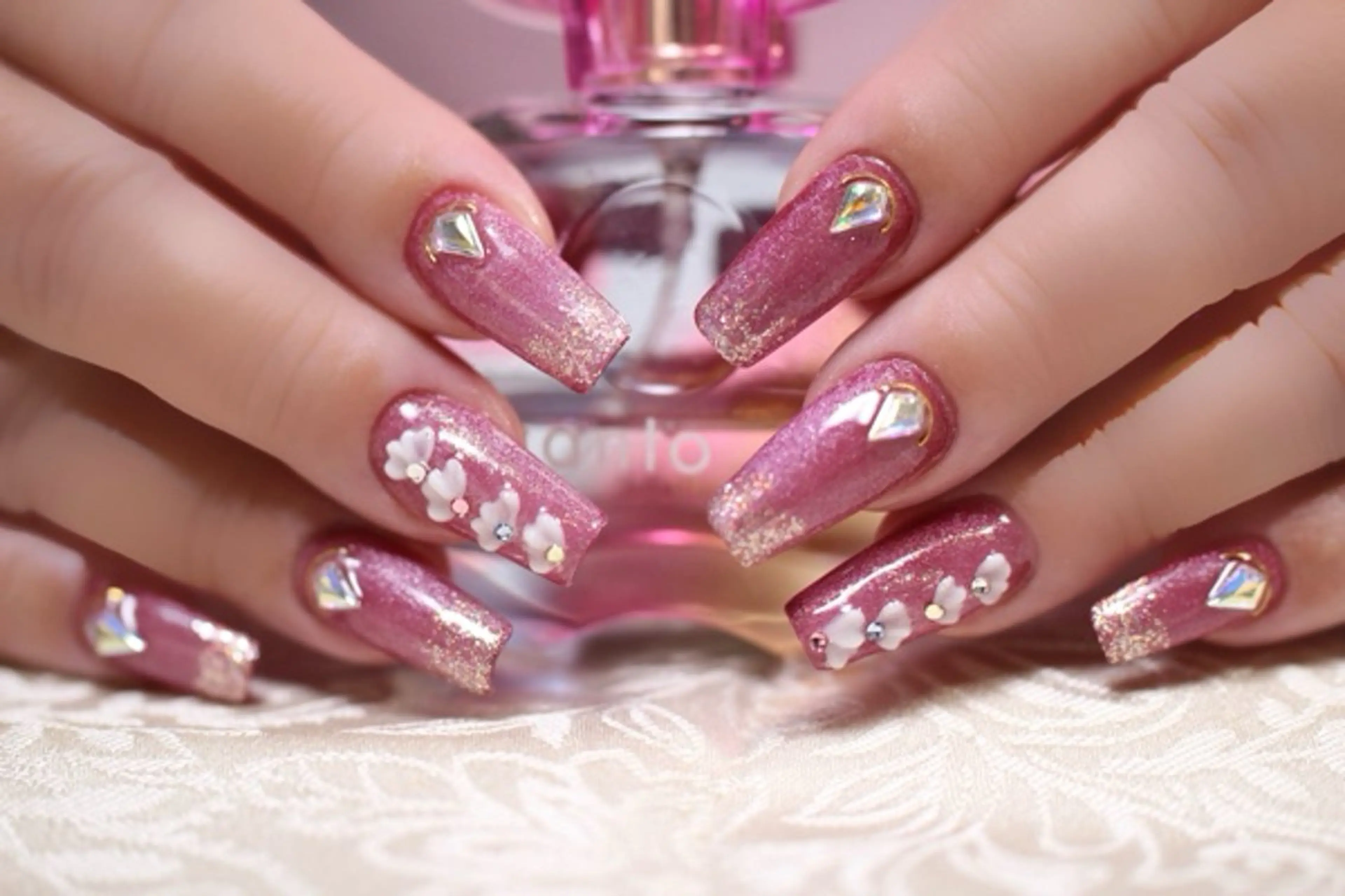 ネイル スカルプネイル ママリンド　志村坂上店所属・しみ えんのネイルデザイン