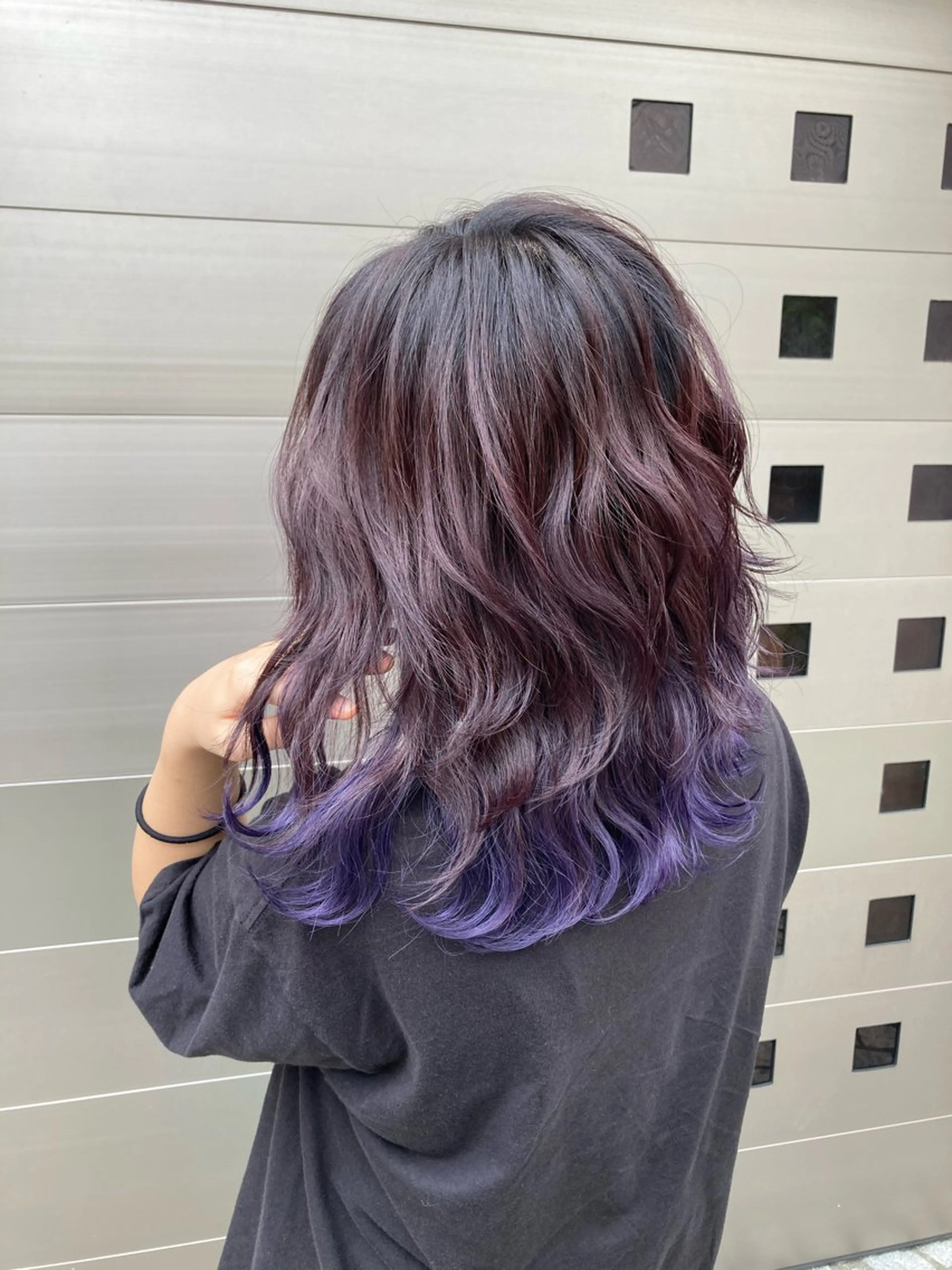 ミディアム ヘアカラー ブリーチカラー🐆 うる艶美髪🎀のヘアスタイル