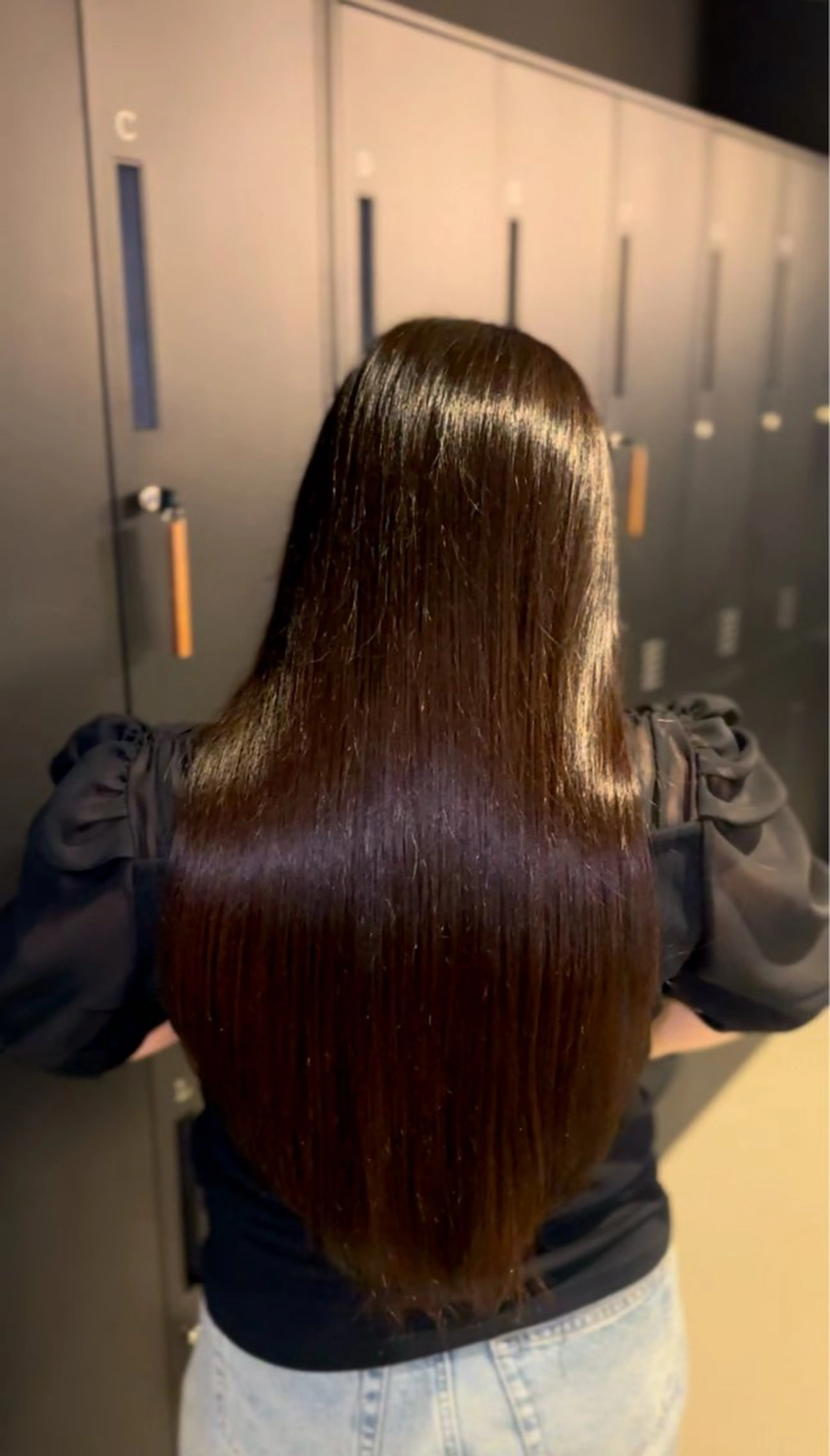 カラー 森本 美音のヘアスタイル