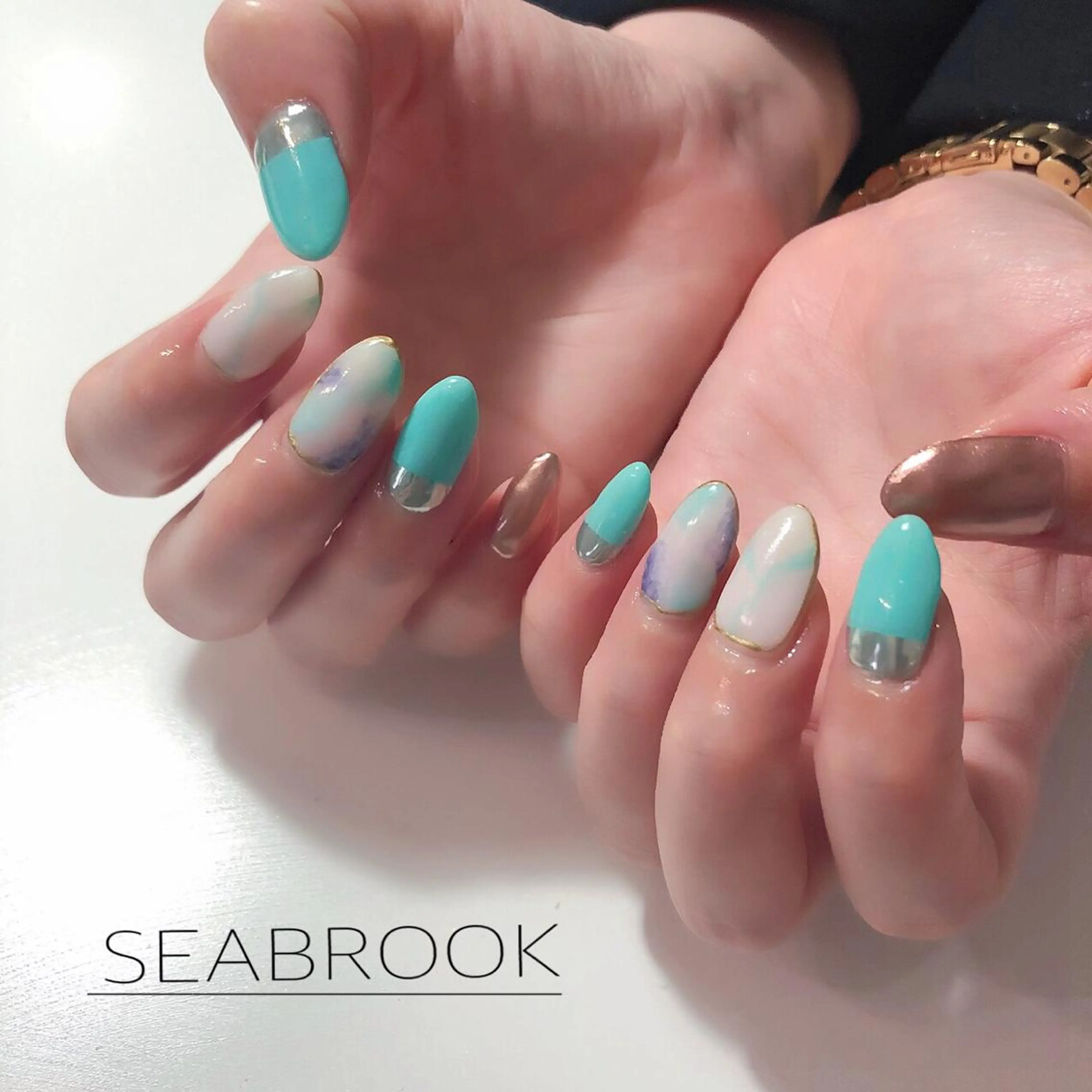 ネイル 鈴木 奈穂子のネイルデザイン