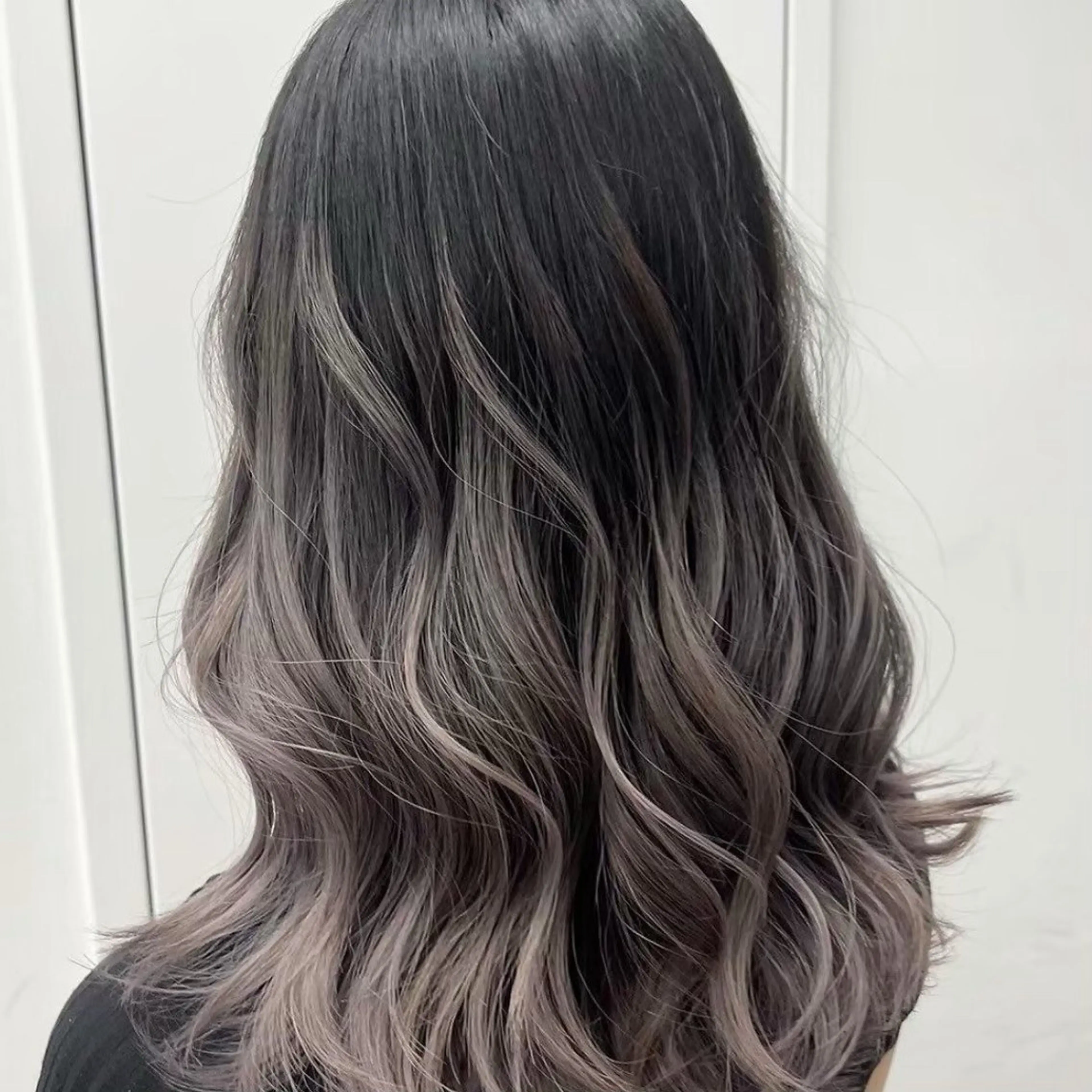 ロング カラー ヘアアレンジ ૭ 艶髪透明感૭ヘア カラーＡＭＩ🫧のヘアスタイル