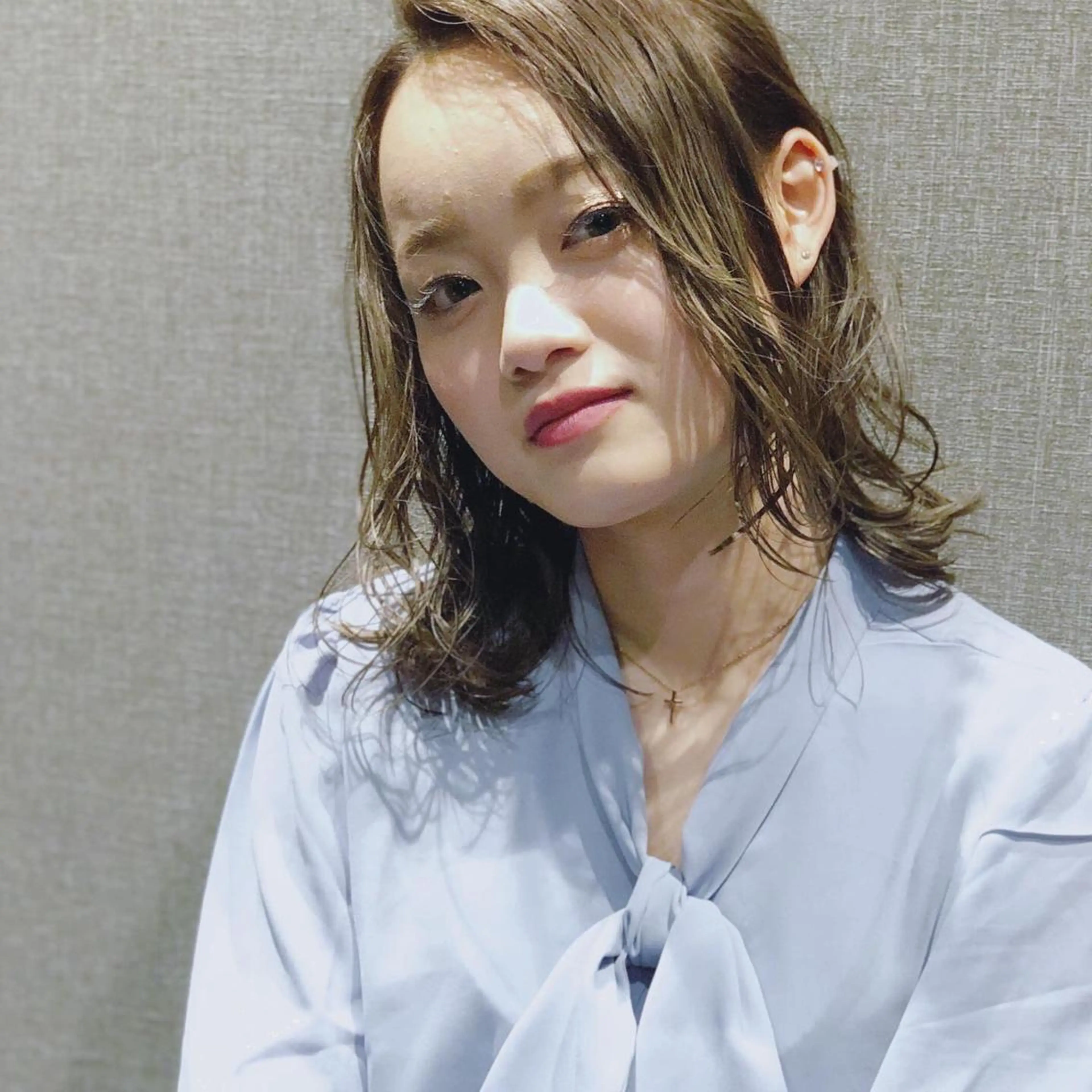 ミディアム カラー 外ハネヘア 柿本拓【全席完全個室 ログネオン】のヘアスタイル