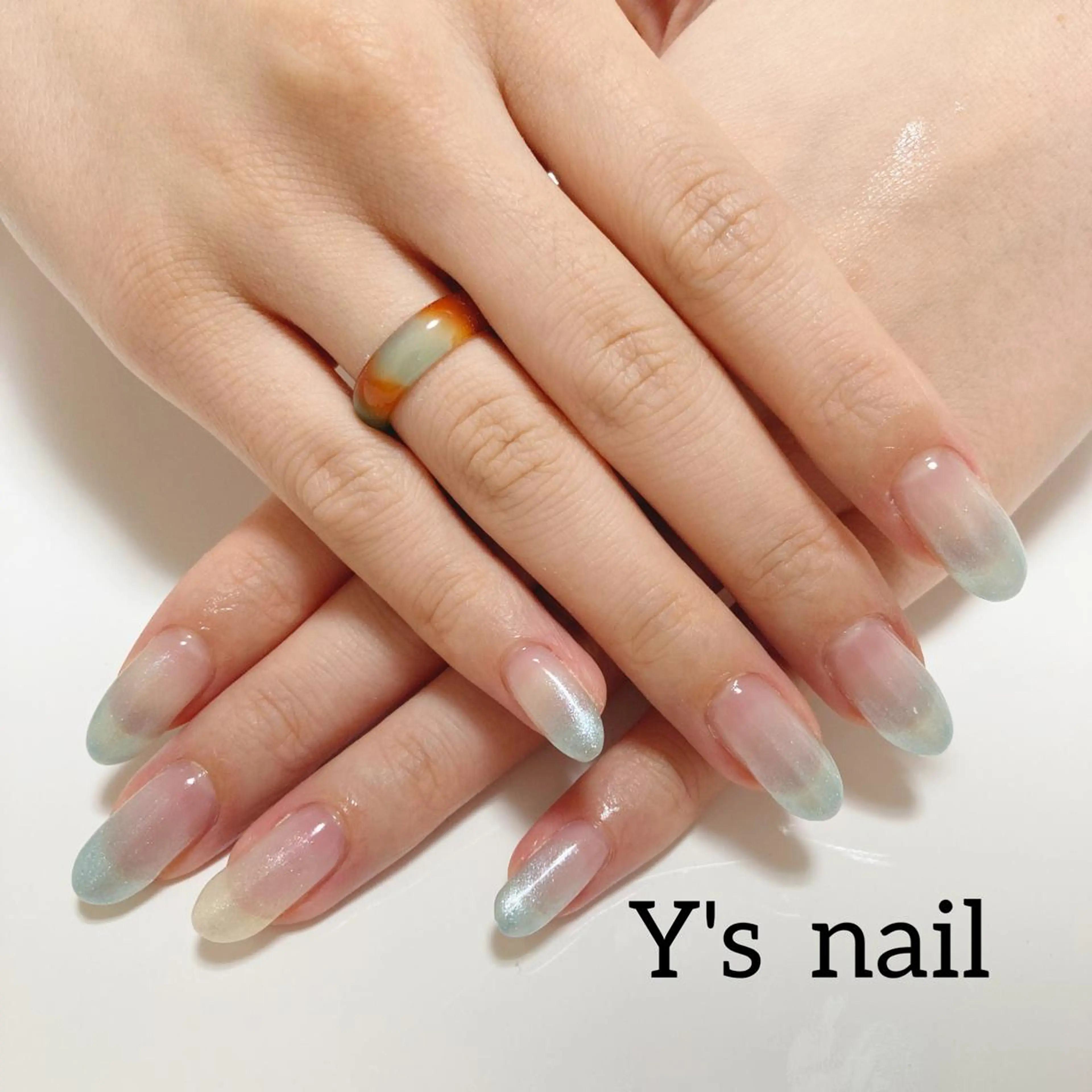 ネイル ブルー グラデーション ハンドネイル 手書きが得意🖌️ Y’s  nailのネイルデザイン