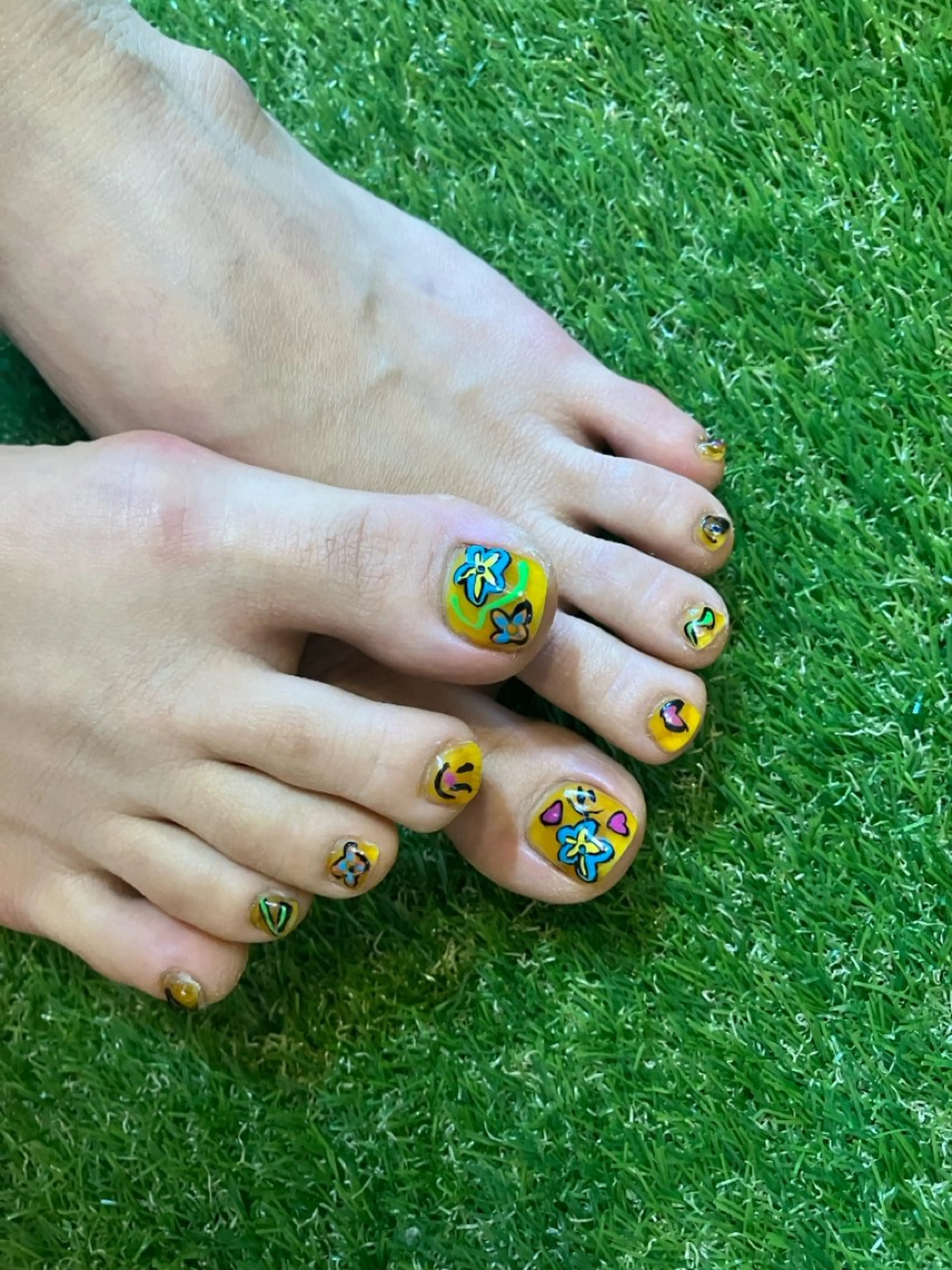 ネイル フットネイル ennarilina エンナリリーナネイルのネイルデザイン