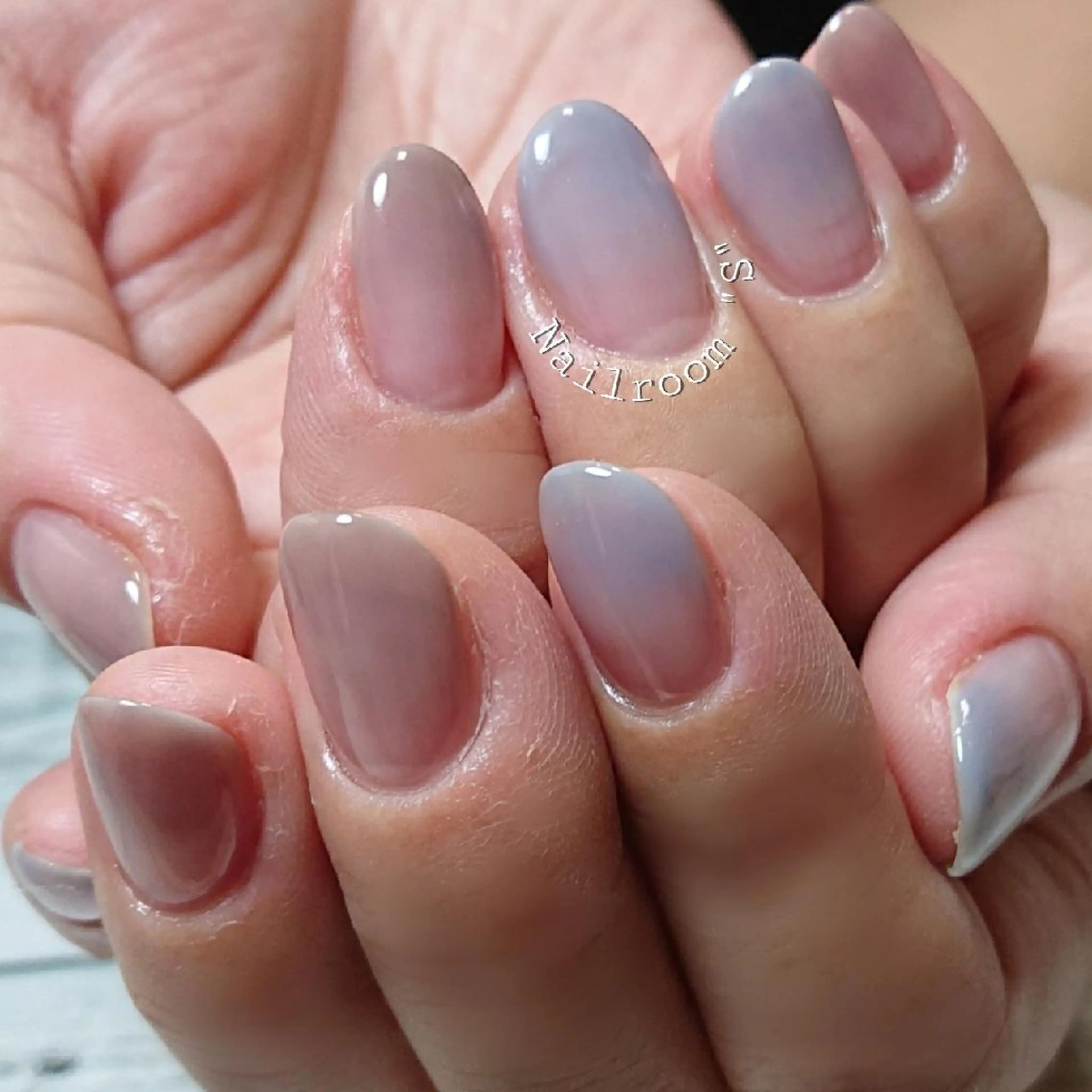 ネイル グラデーション ハンドネイル ハンドケア Nail room  "S"  SAKAIのネイルデザイン