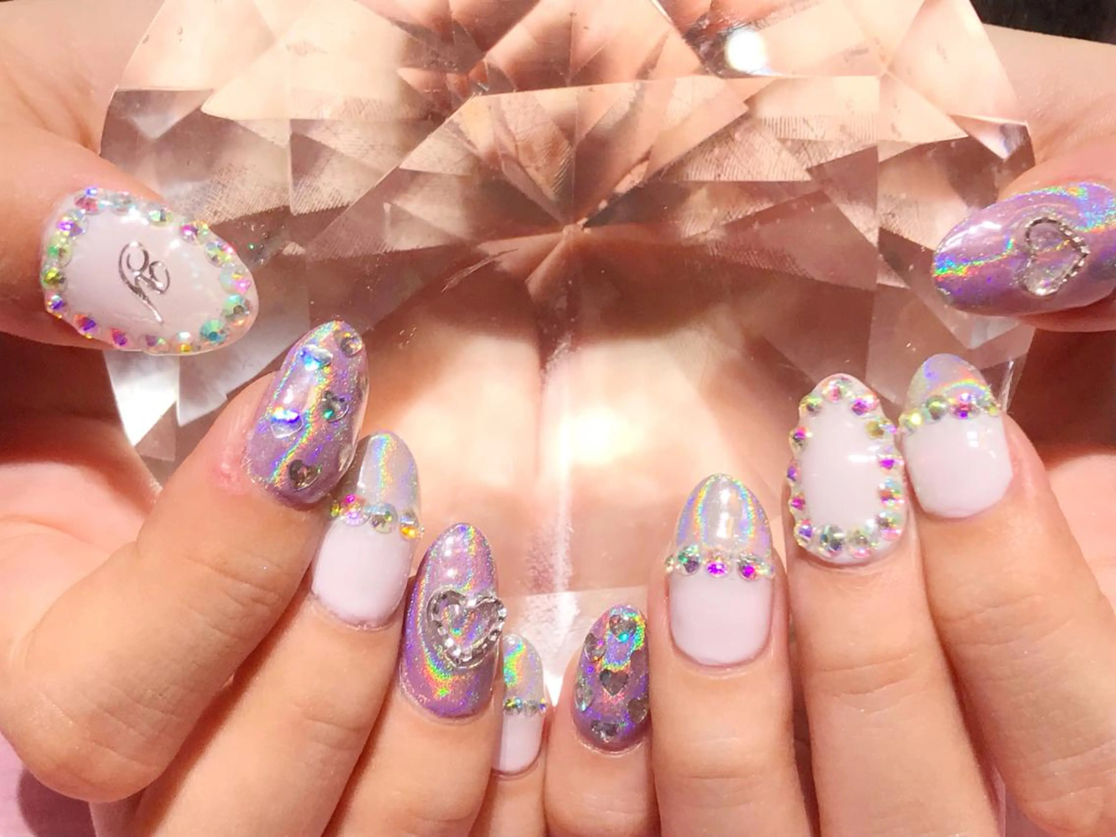 ネイル ジェルネイル 持ち込み ストーンネイル YUN 💅のネイルデザイン