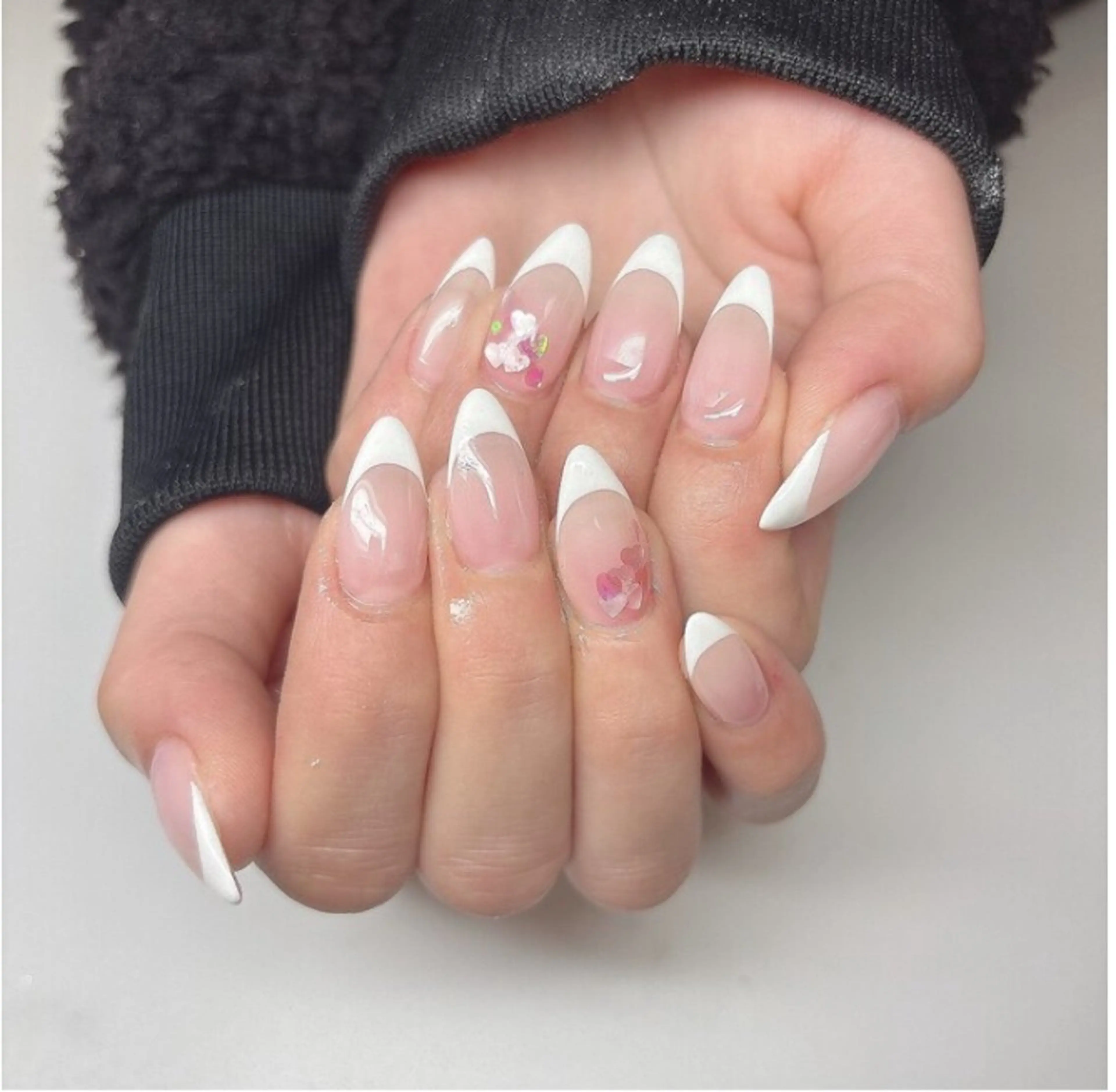 【オフ込み】Hand*フレンチネイル ¥3900の写真
