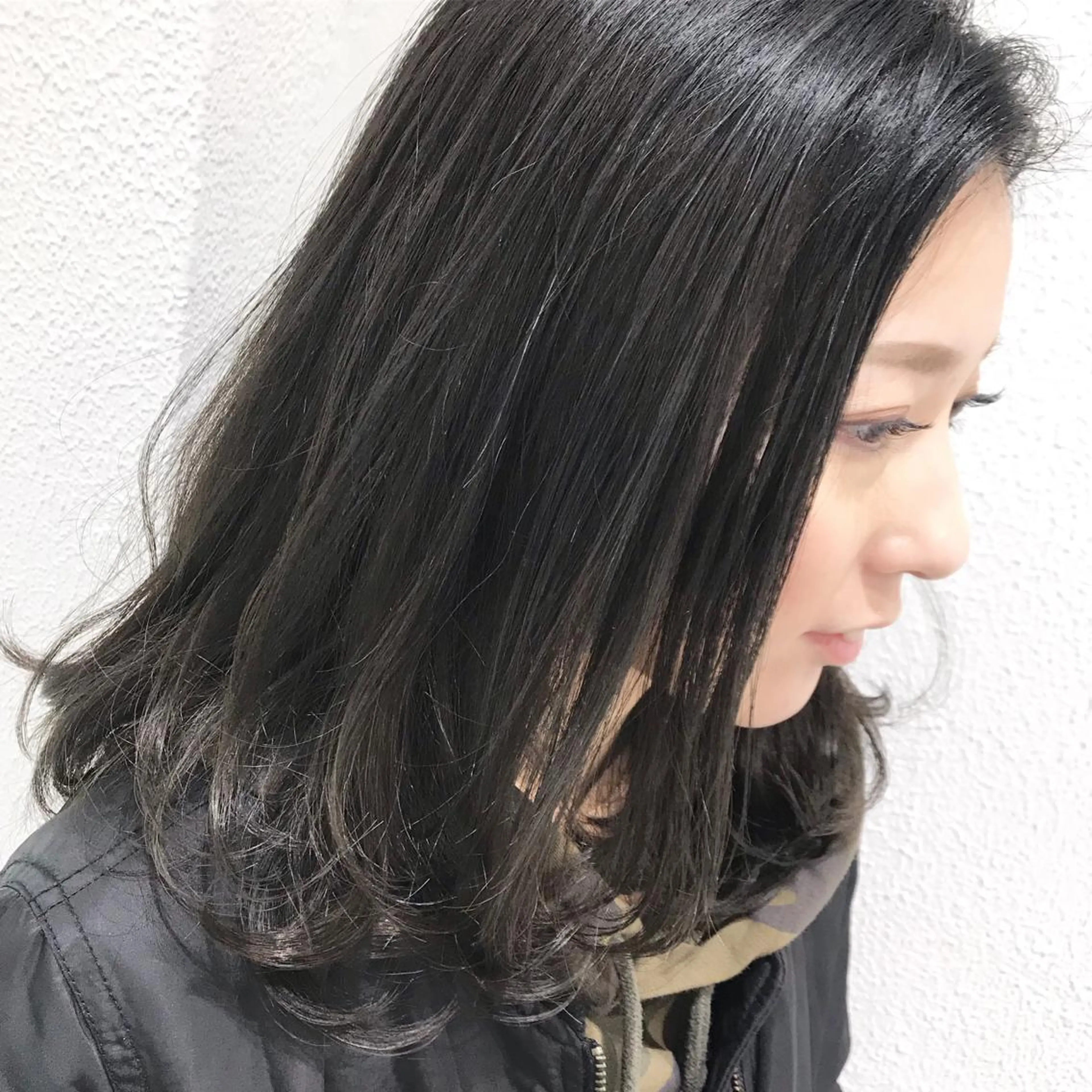 ミディアム カラー 透明感カラー グラデーションカラー イルミナカラー ウエモト　タク ショート/レイヤーのヘアスタイル