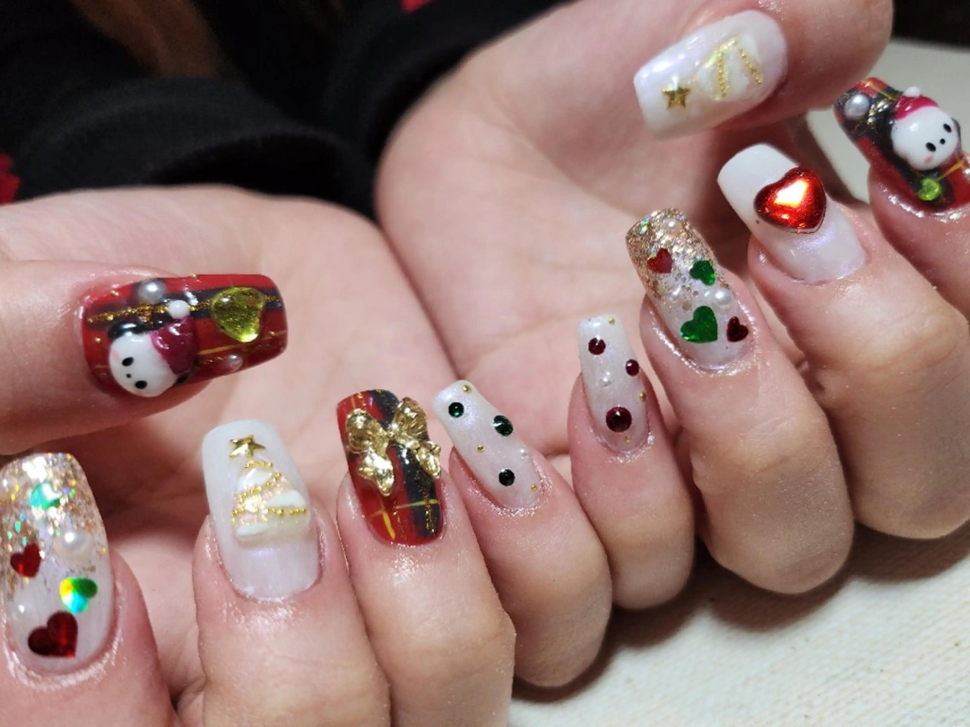ネイル クリスマス 💜bora .のネイルデザイン