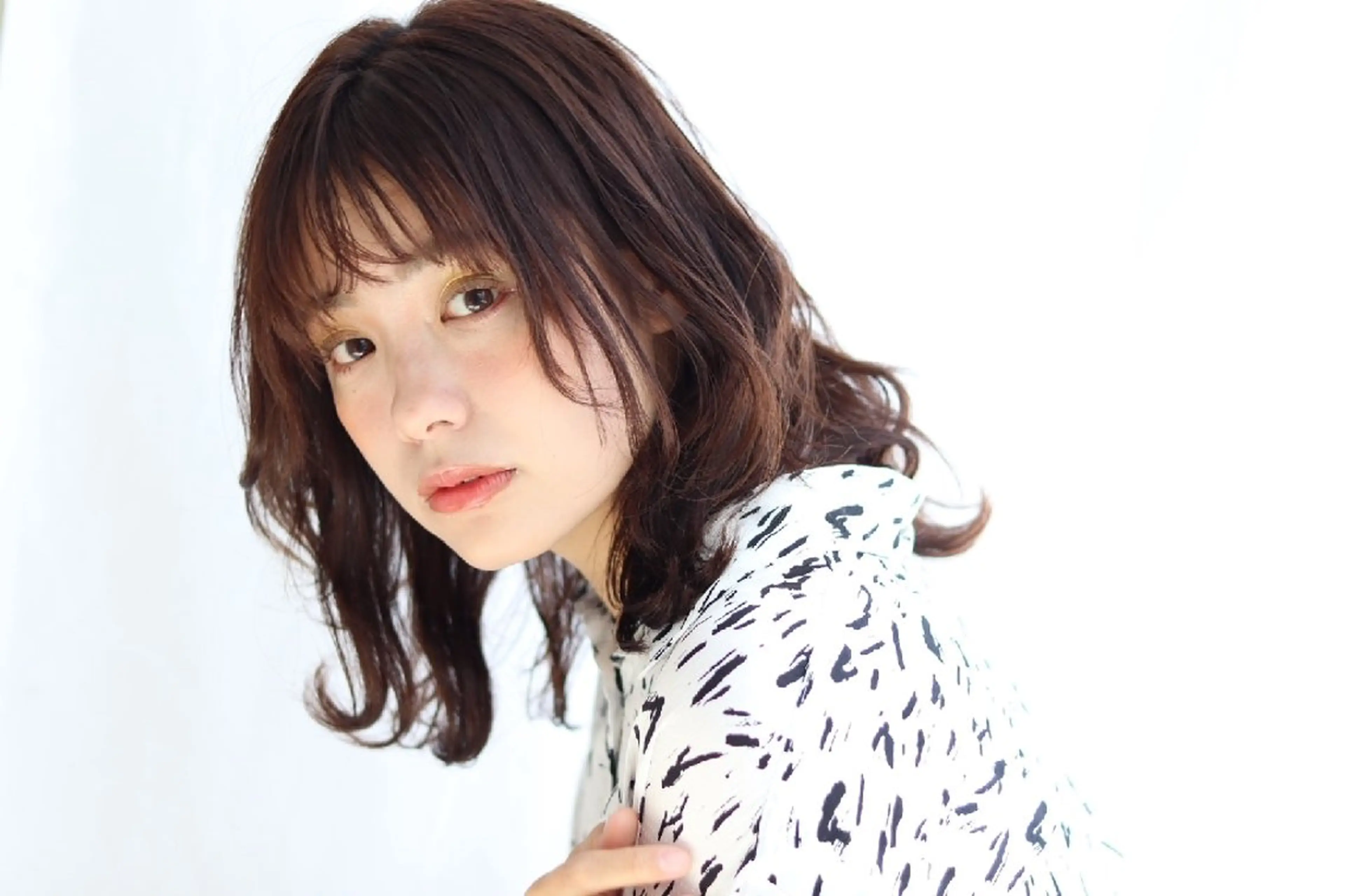 ミディアム パーマ 似合わせカット🫶 得意です　曽根田のヘアスタイル