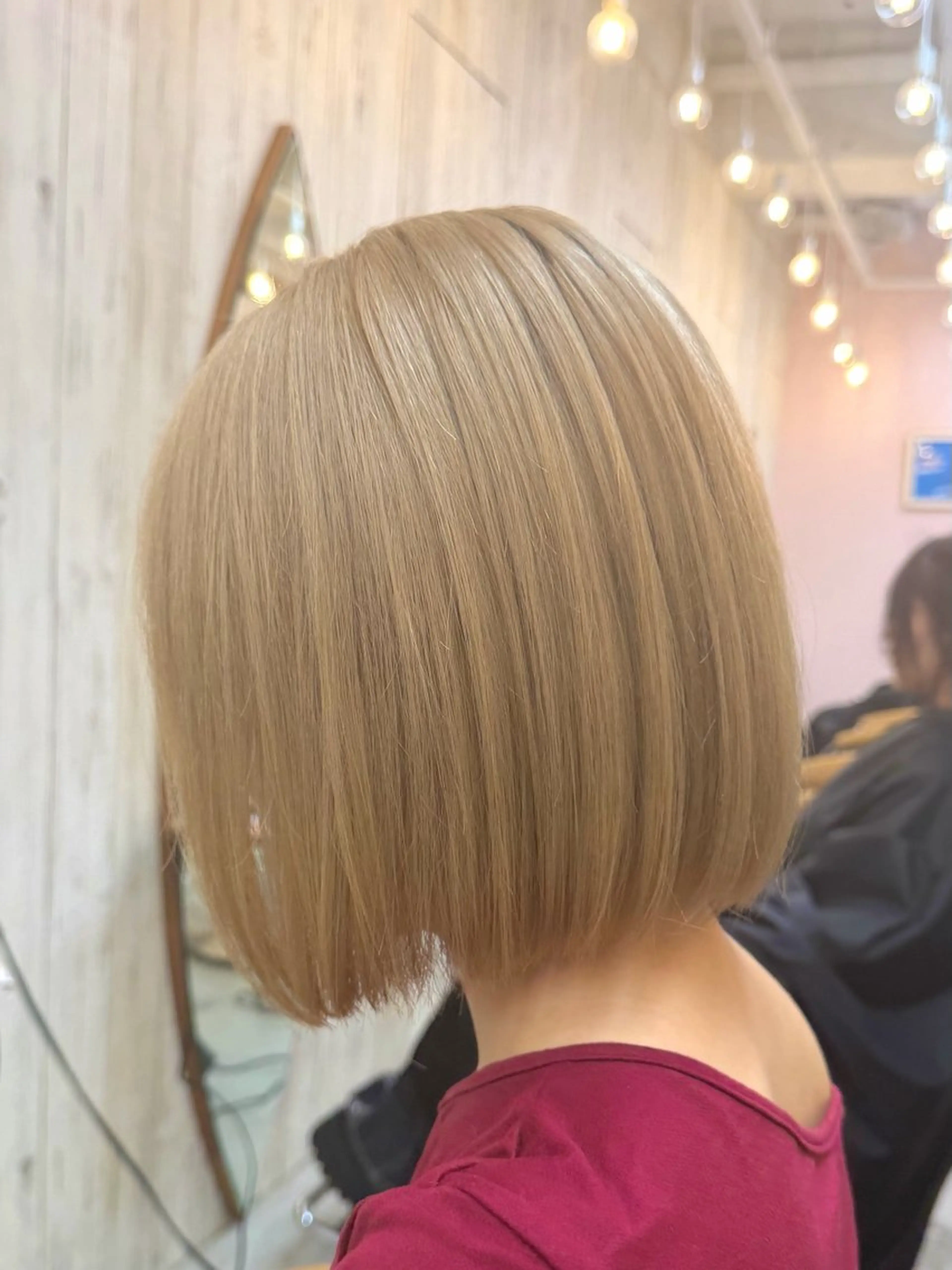 ショート カラー ブリーチ ヘアカラー トリートメント 縮毛/ショート/ボブ /ブリーチ❣️ともきのヘアスタイル