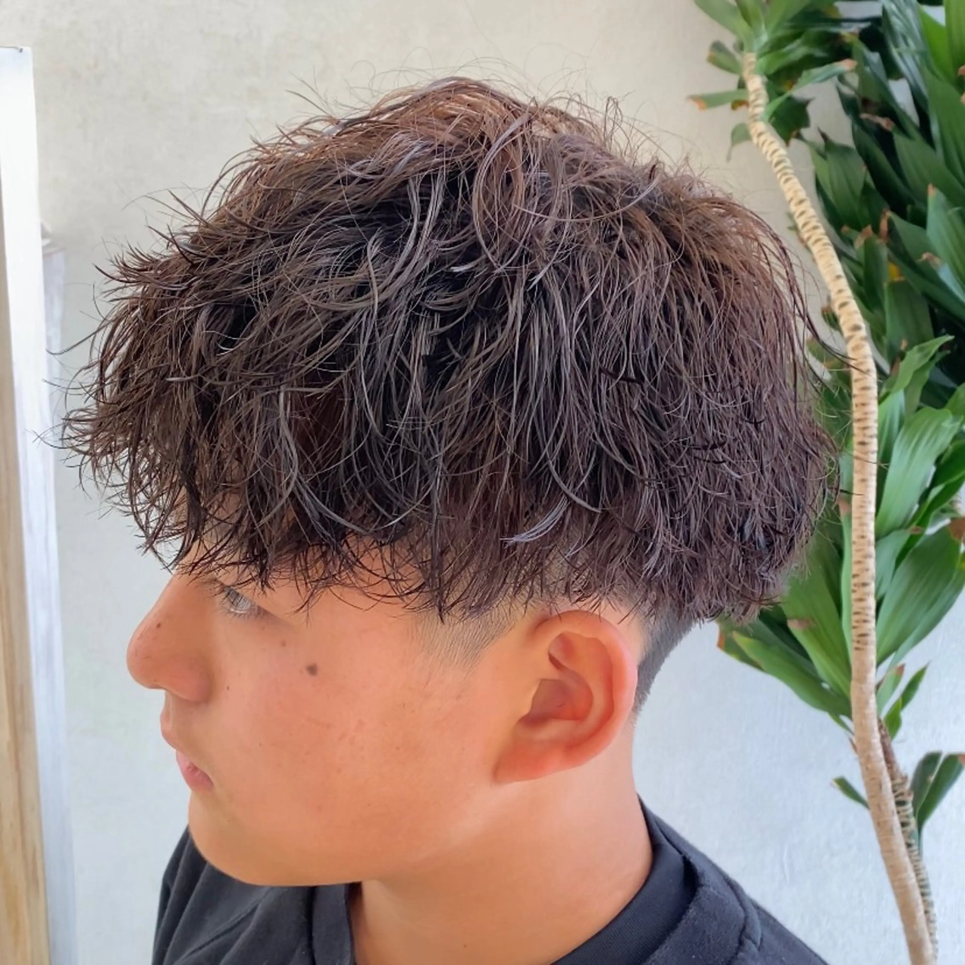 ショート パーマ メンズ メンズパーマ ツイストスパイラルパーマ スパイラルパーマ ナツハラ サトシのヘアスタイル