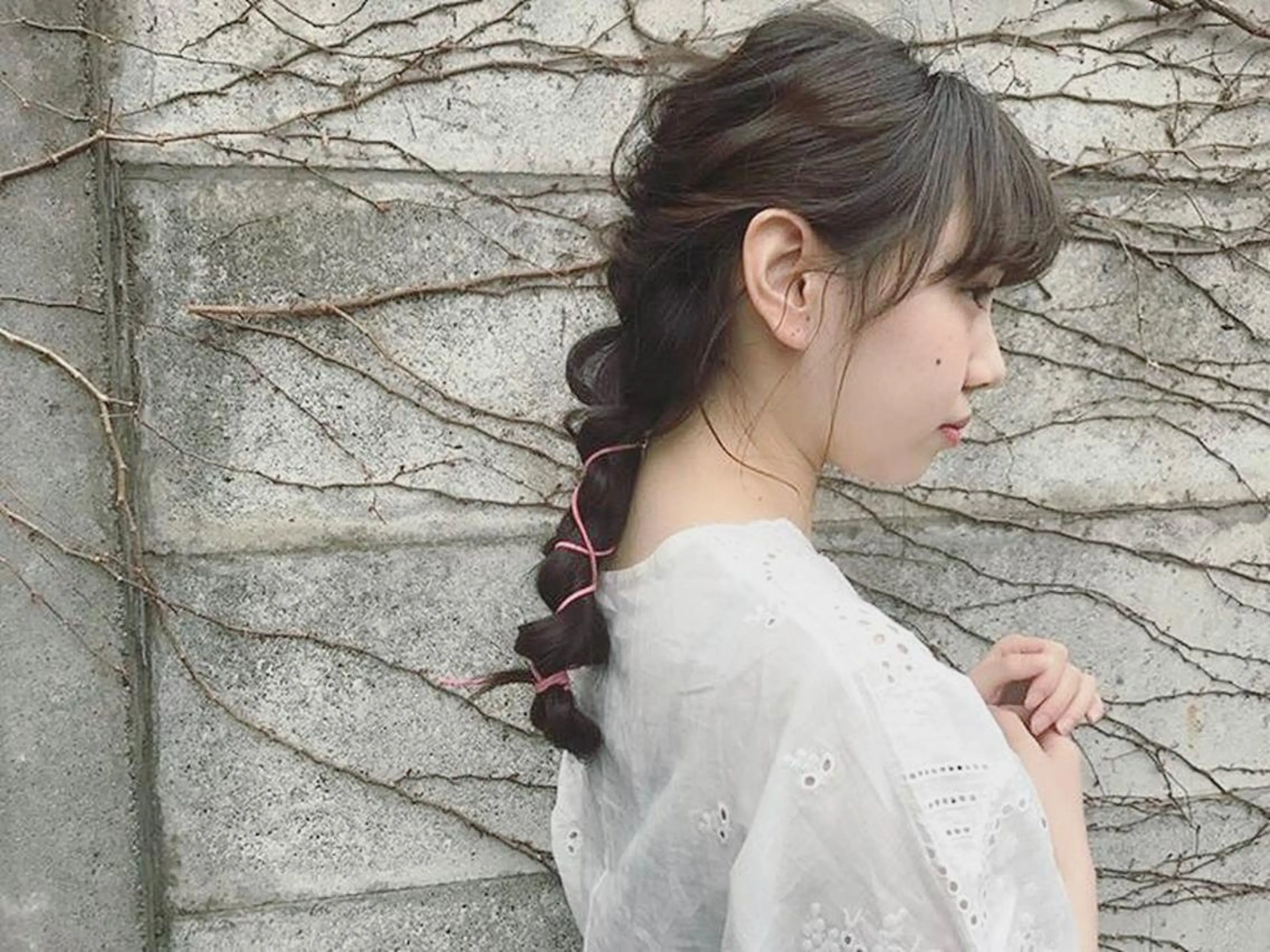 セミロング 垢抜け韓国風ヘア カラーMIKUのヘアスタイル