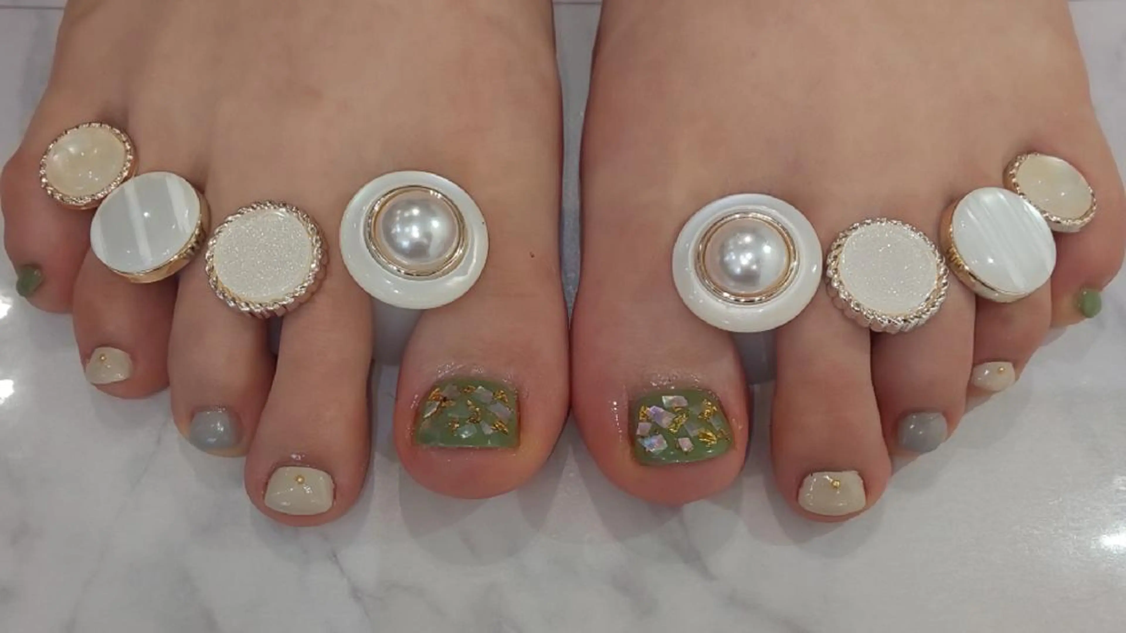 ネイル felicita服部店所属・felicita fumi♡のネイルデザイン