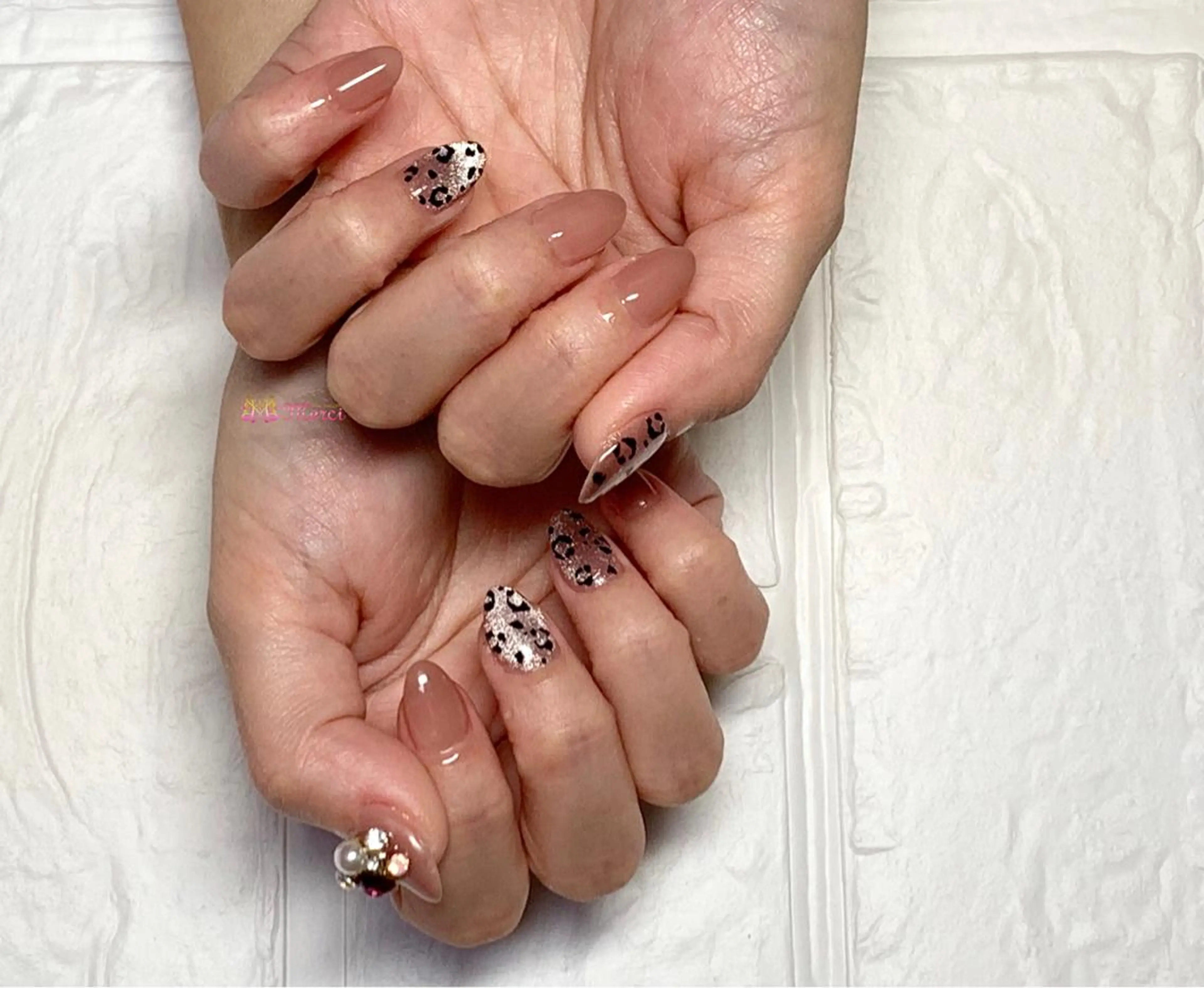ミディアム ネイル アートネイル NAILSALON　 Merciのネイルデザイン
