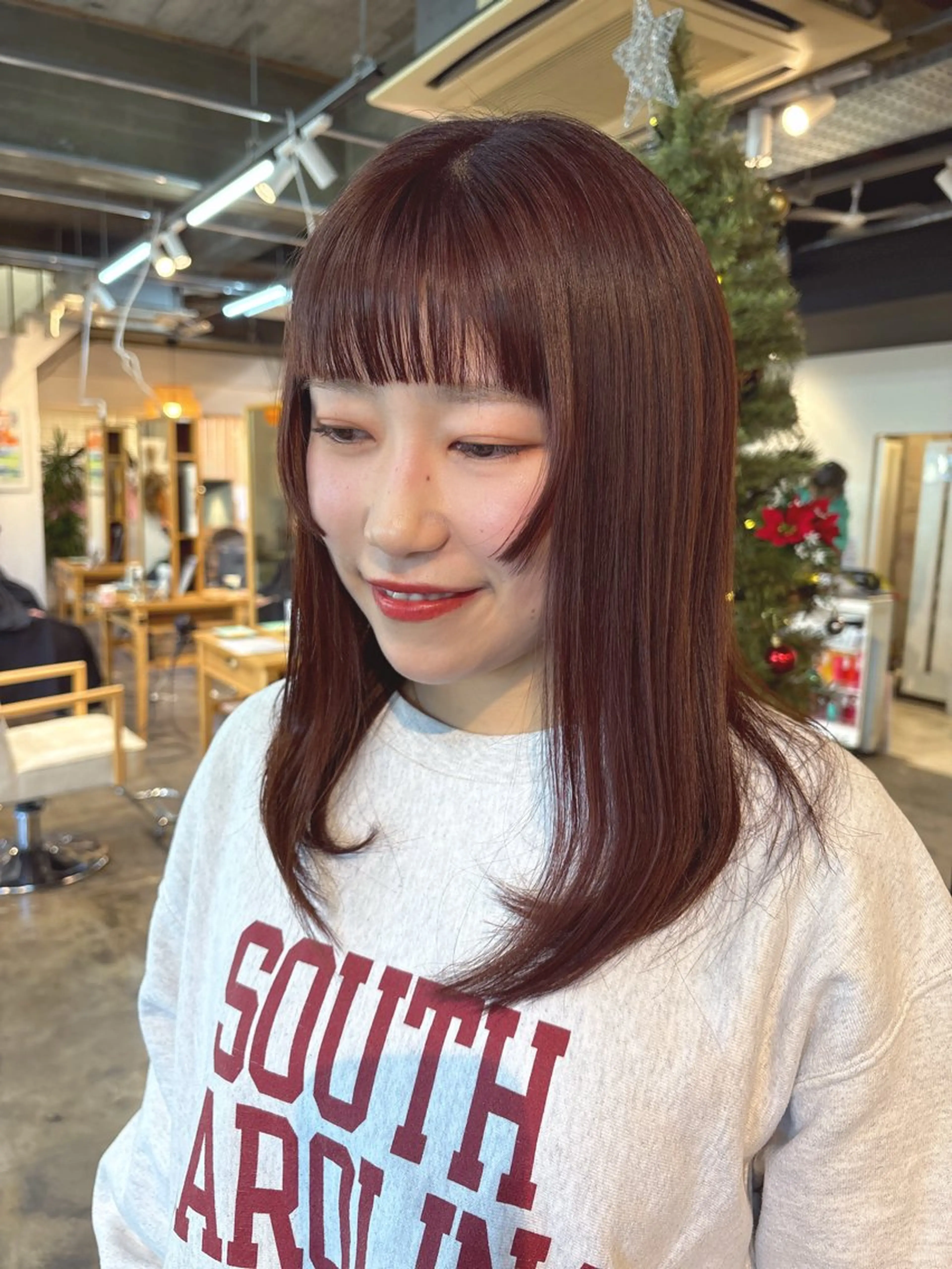 ミディアム カット ヘアカラー 透明感カラー 暖色shihoのヘアスタイル